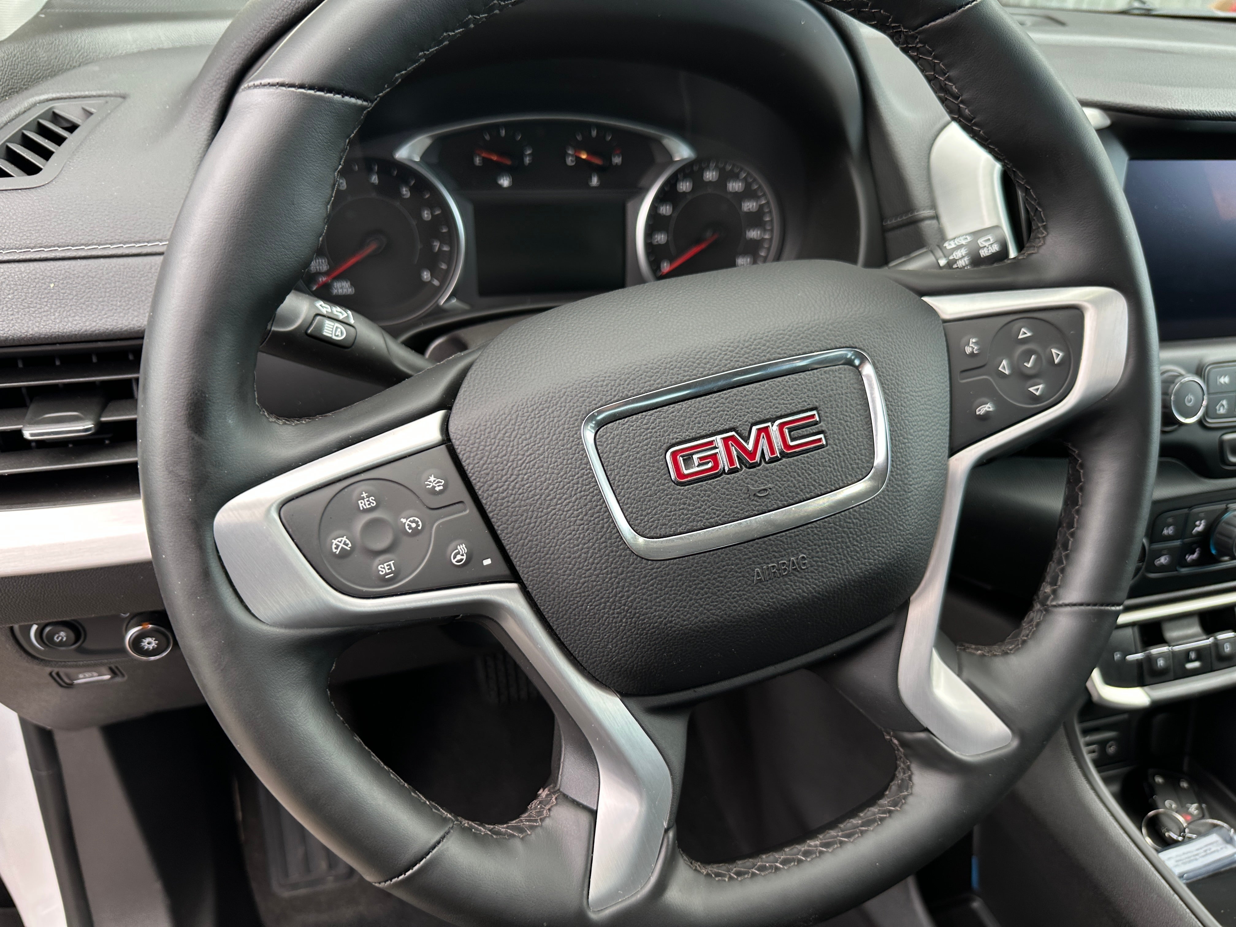 2024 GMC Terrain SLT 4