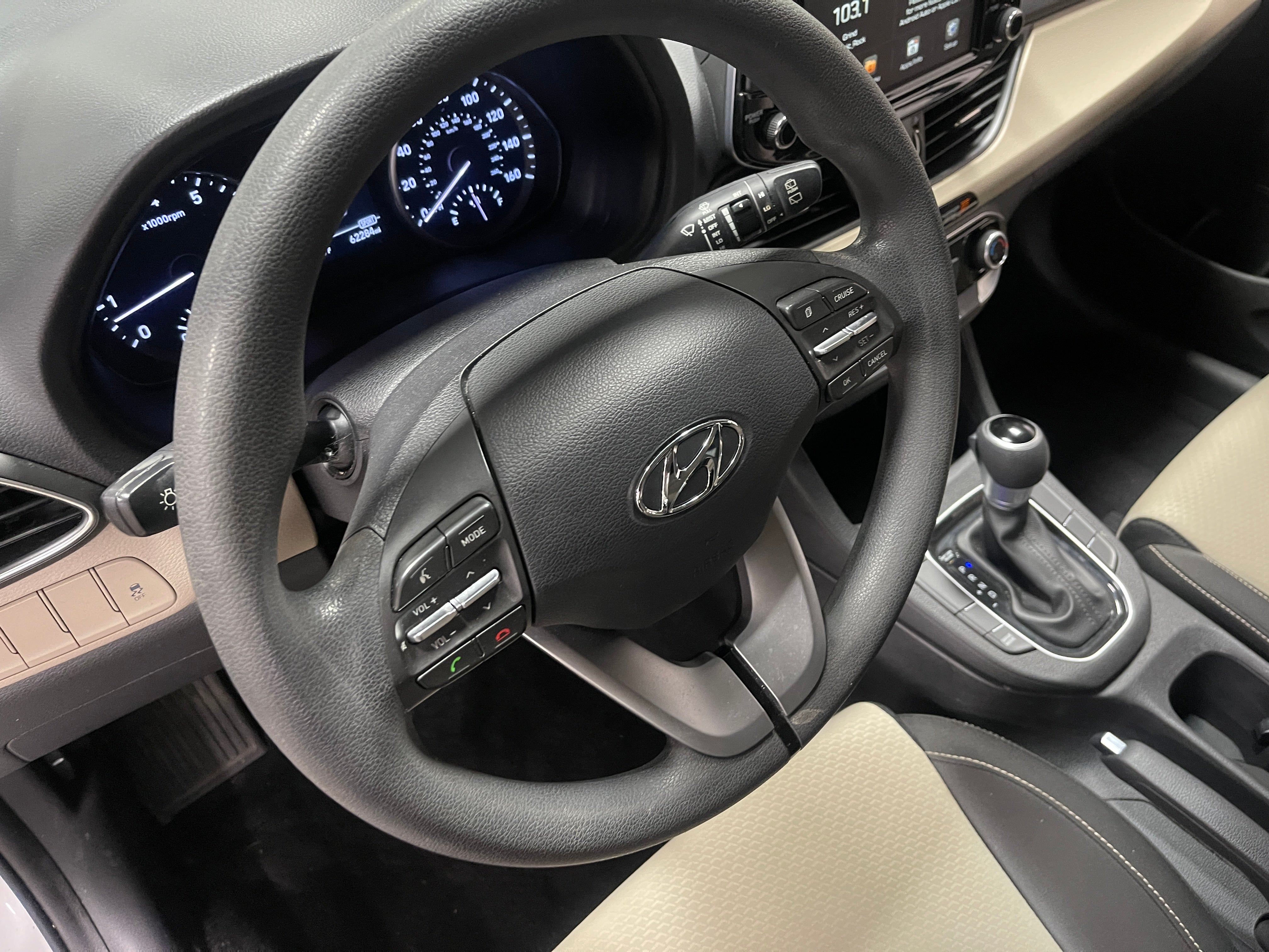 2018 Hyundai Elantra Base 5