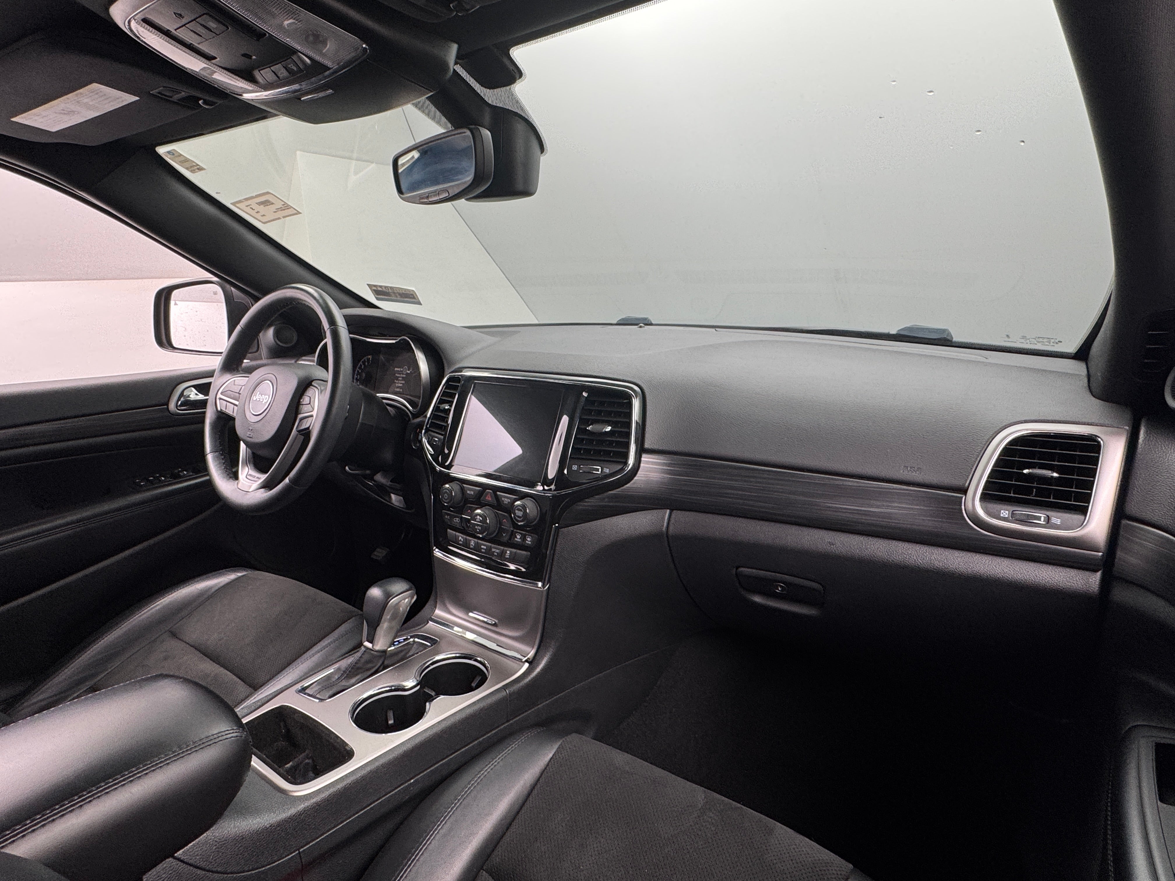 2019 Jeep Grand Cherokee Altitude 3