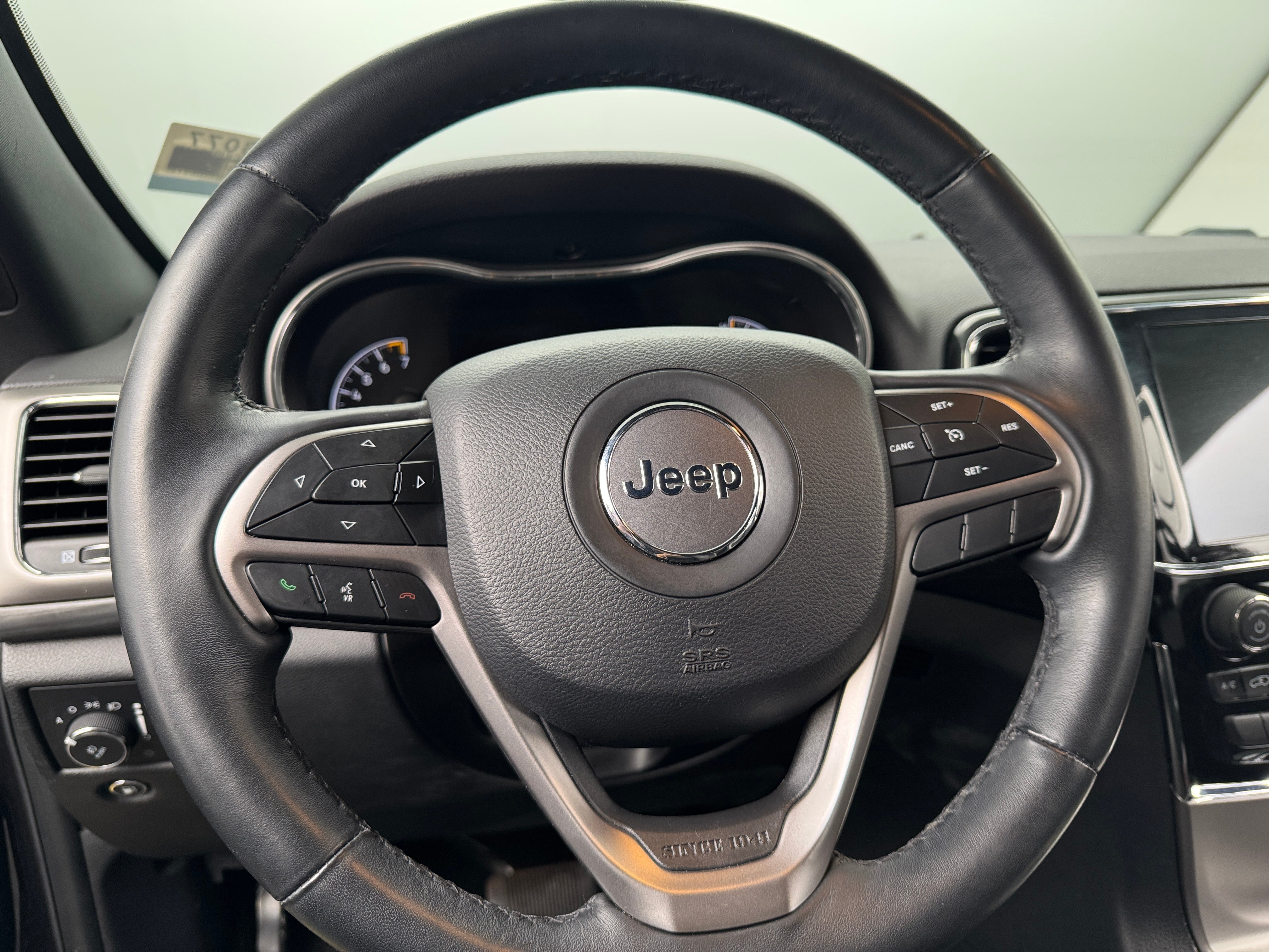 2019 Jeep Grand Cherokee Altitude 5