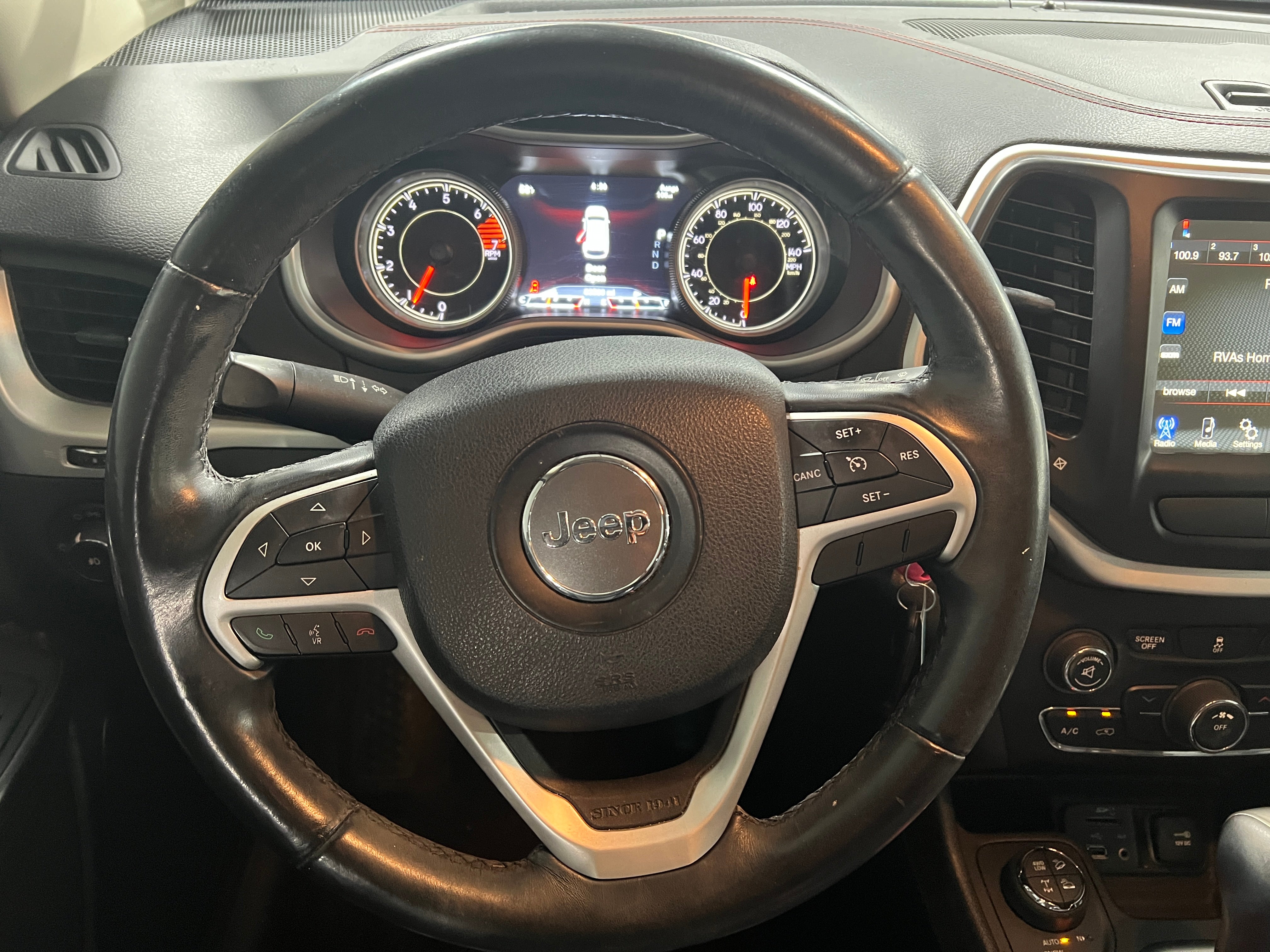 2017 Jeep Cherokee Trailhawk 5