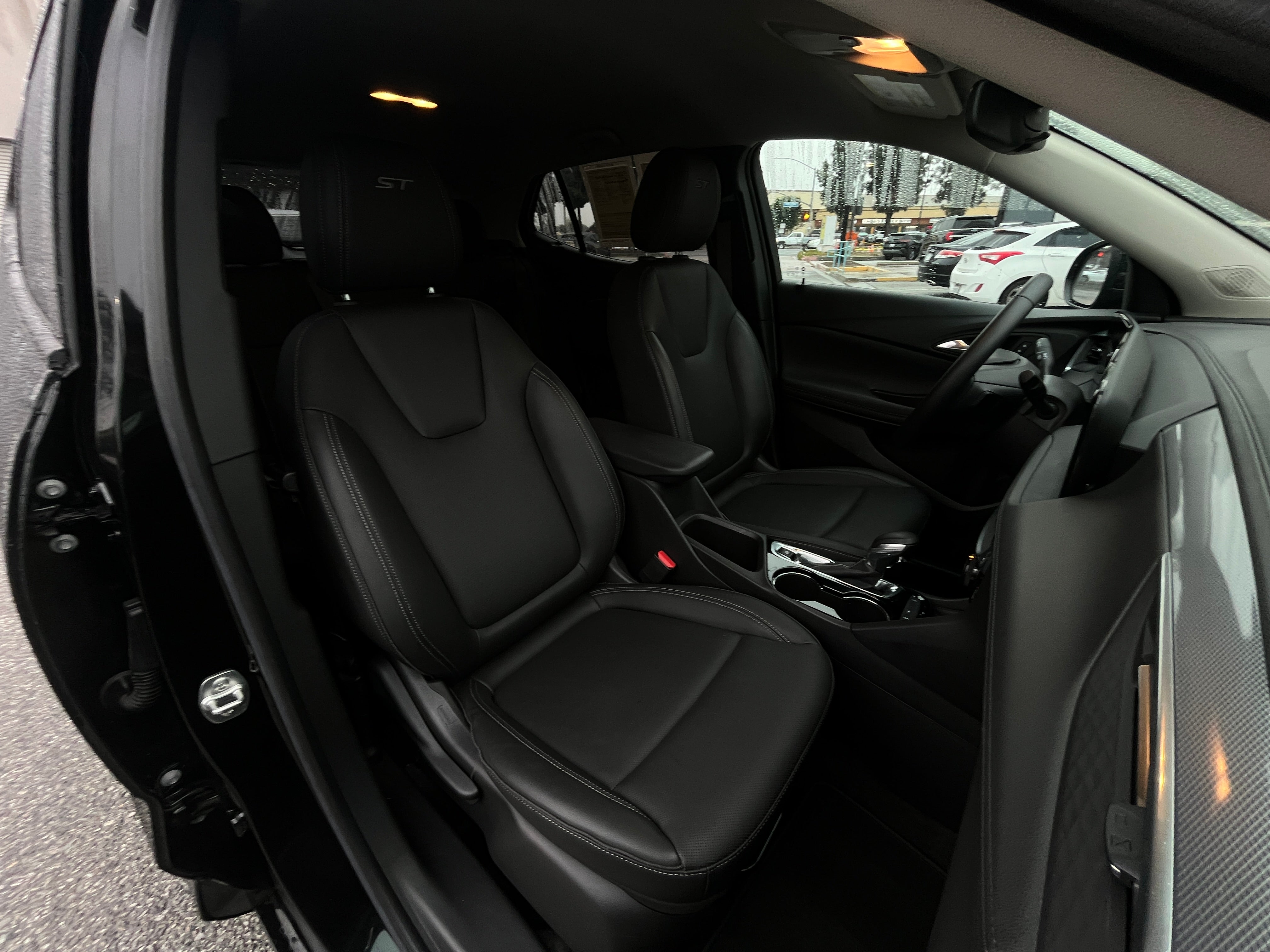 2024 Buick Encore GX Sport Touring 2