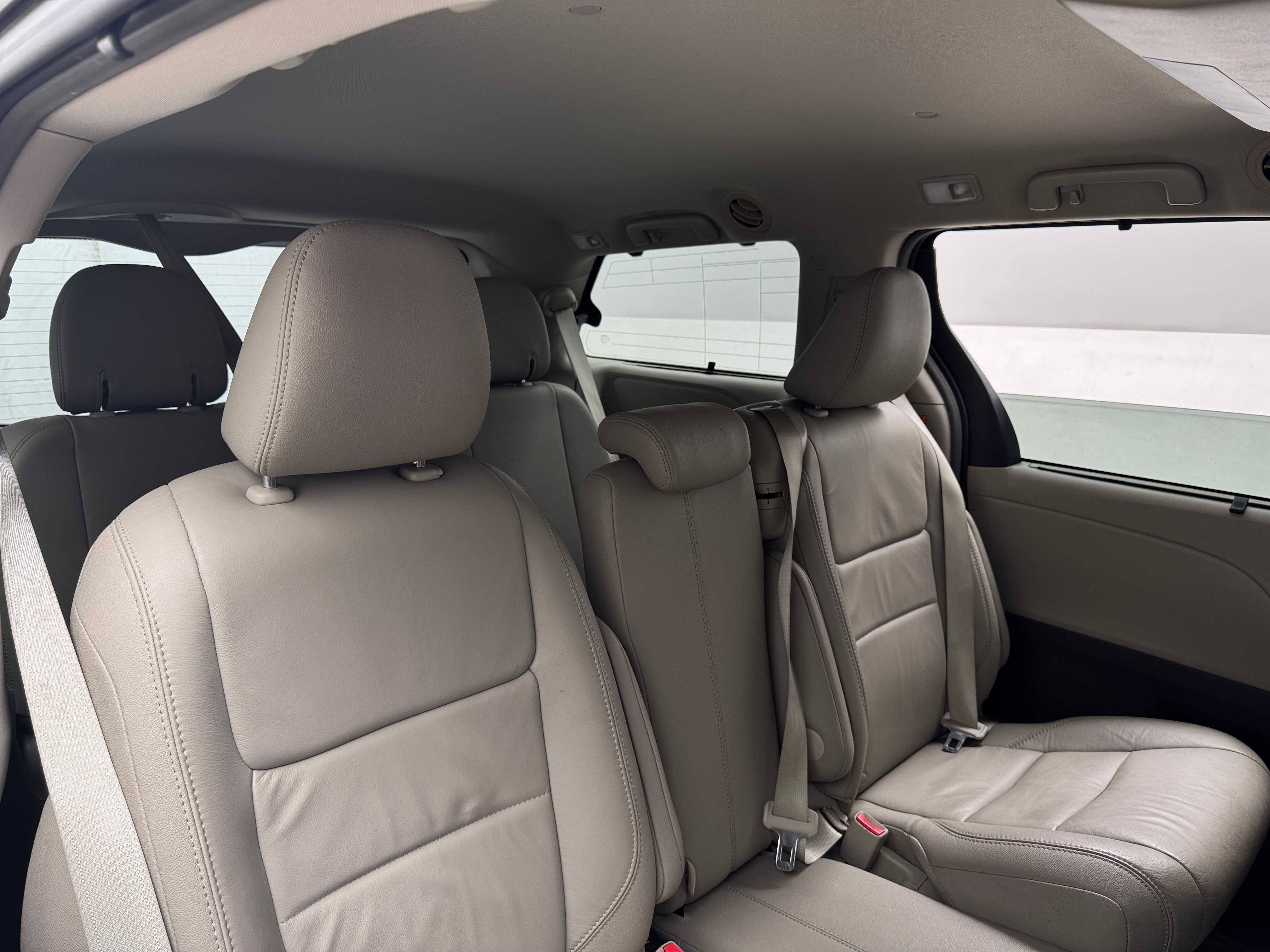 2017 Toyota Sienna XLE Premium 5