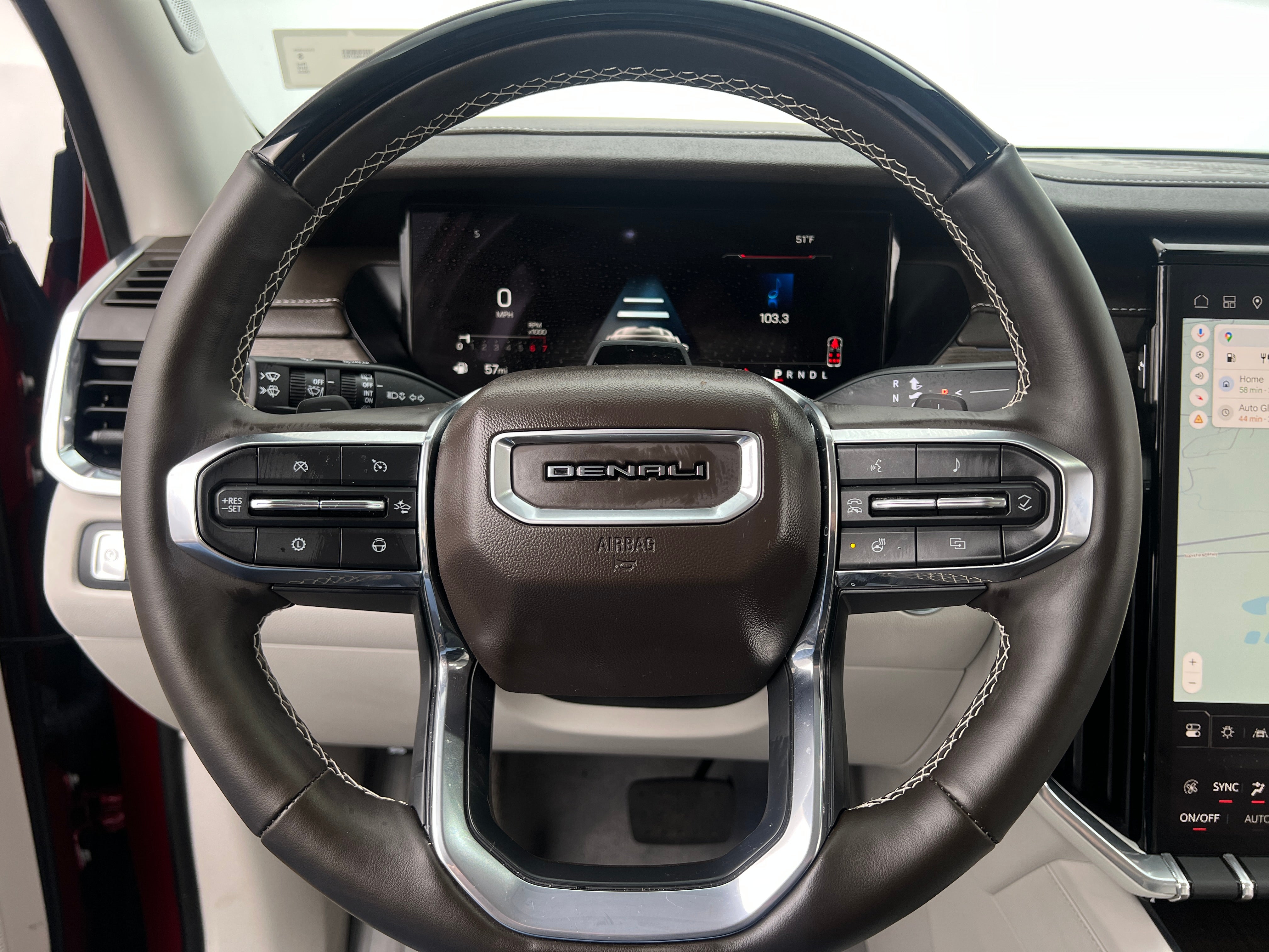 2024 GMC Acadia Denali 4