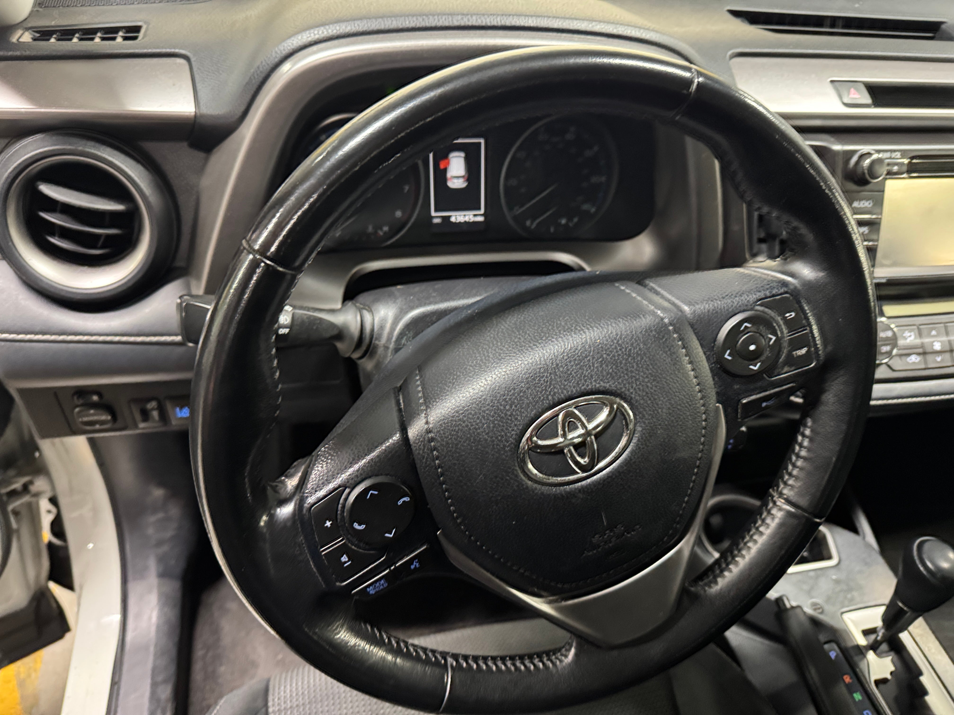 2018 Toyota RAV4 XLE 5