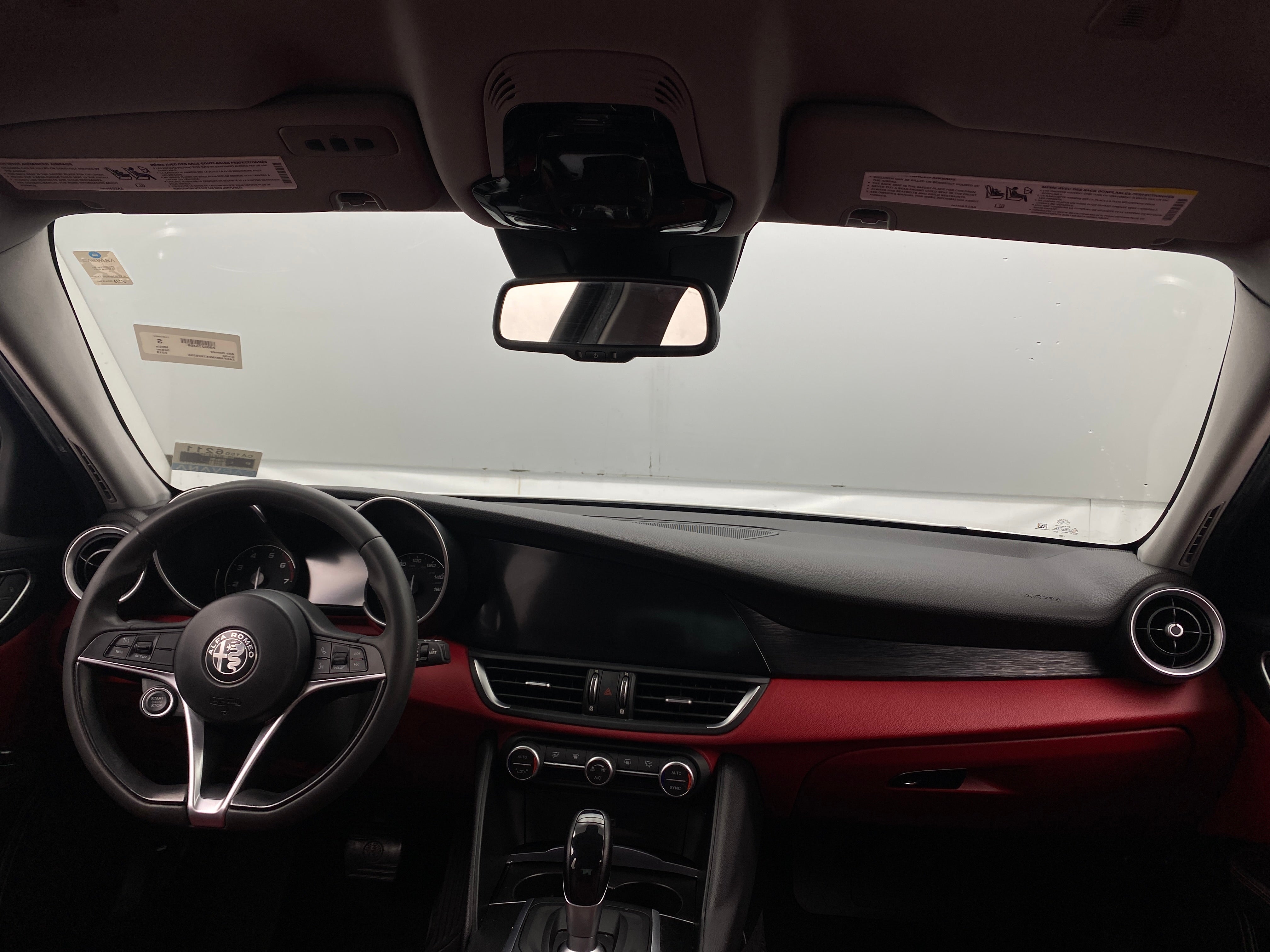 2019 Alfa Romeo Giulia Base 2