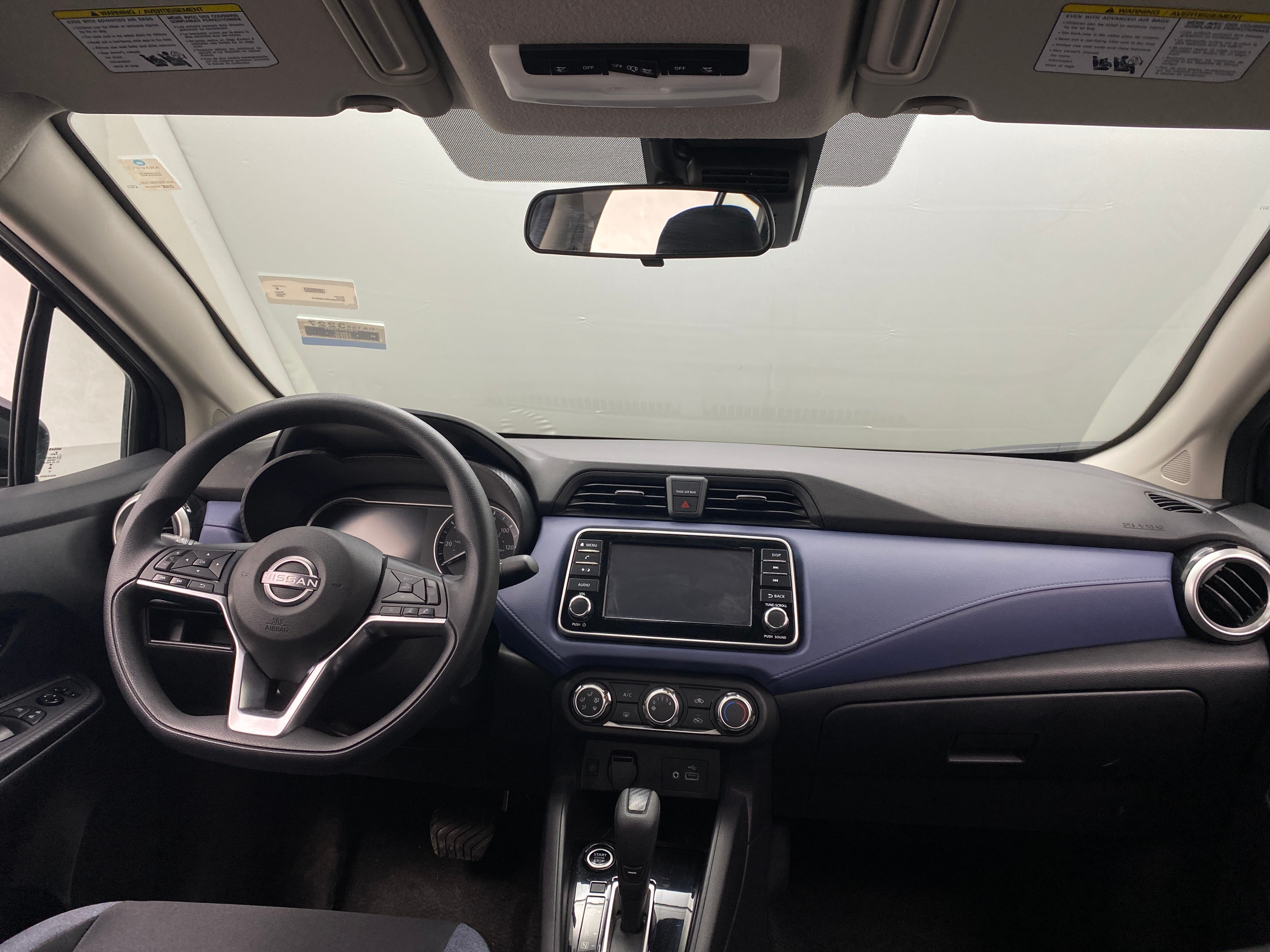 2023 Nissan Versa SV 3