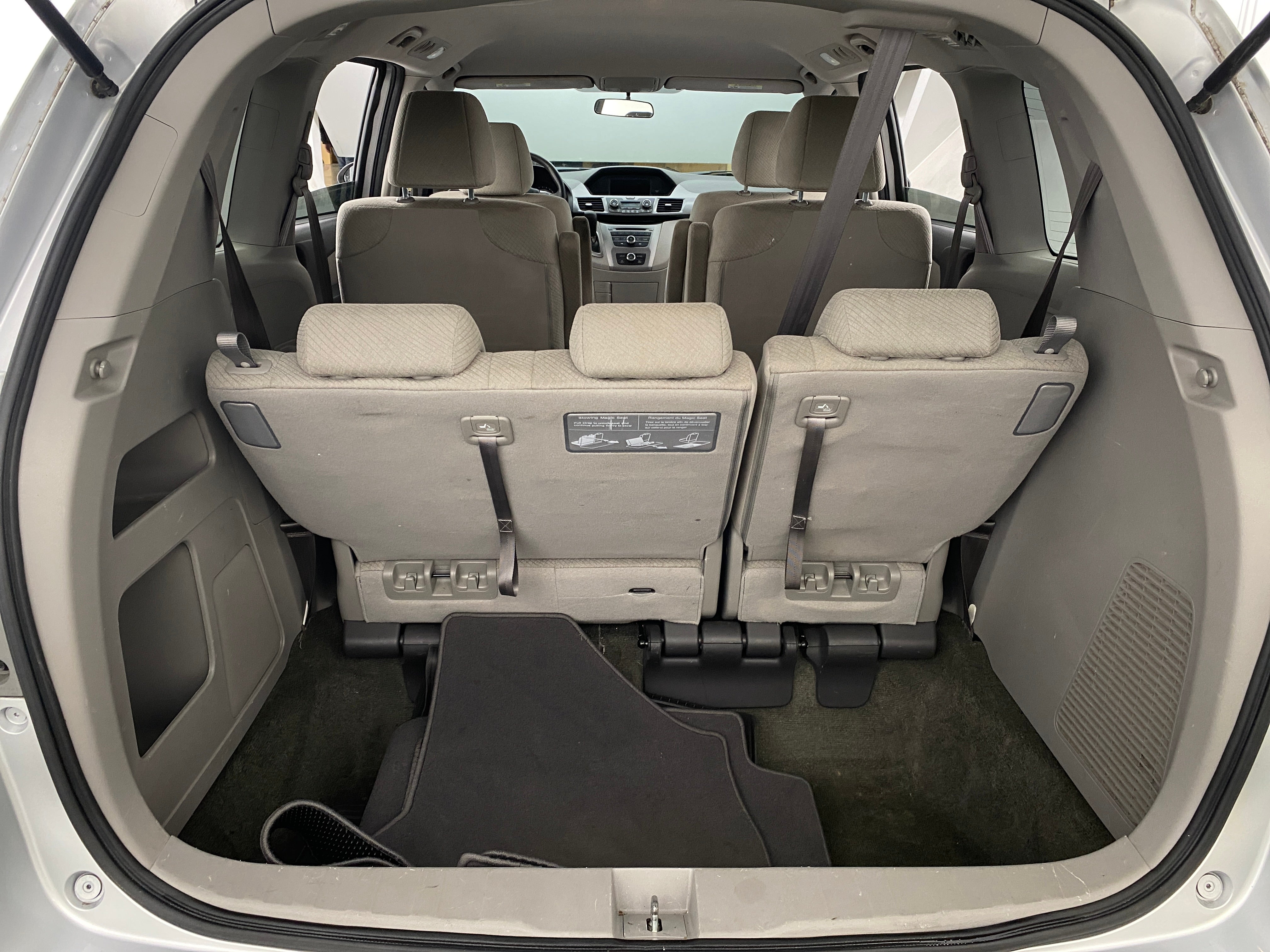 2014 Honda Odyssey LX 7