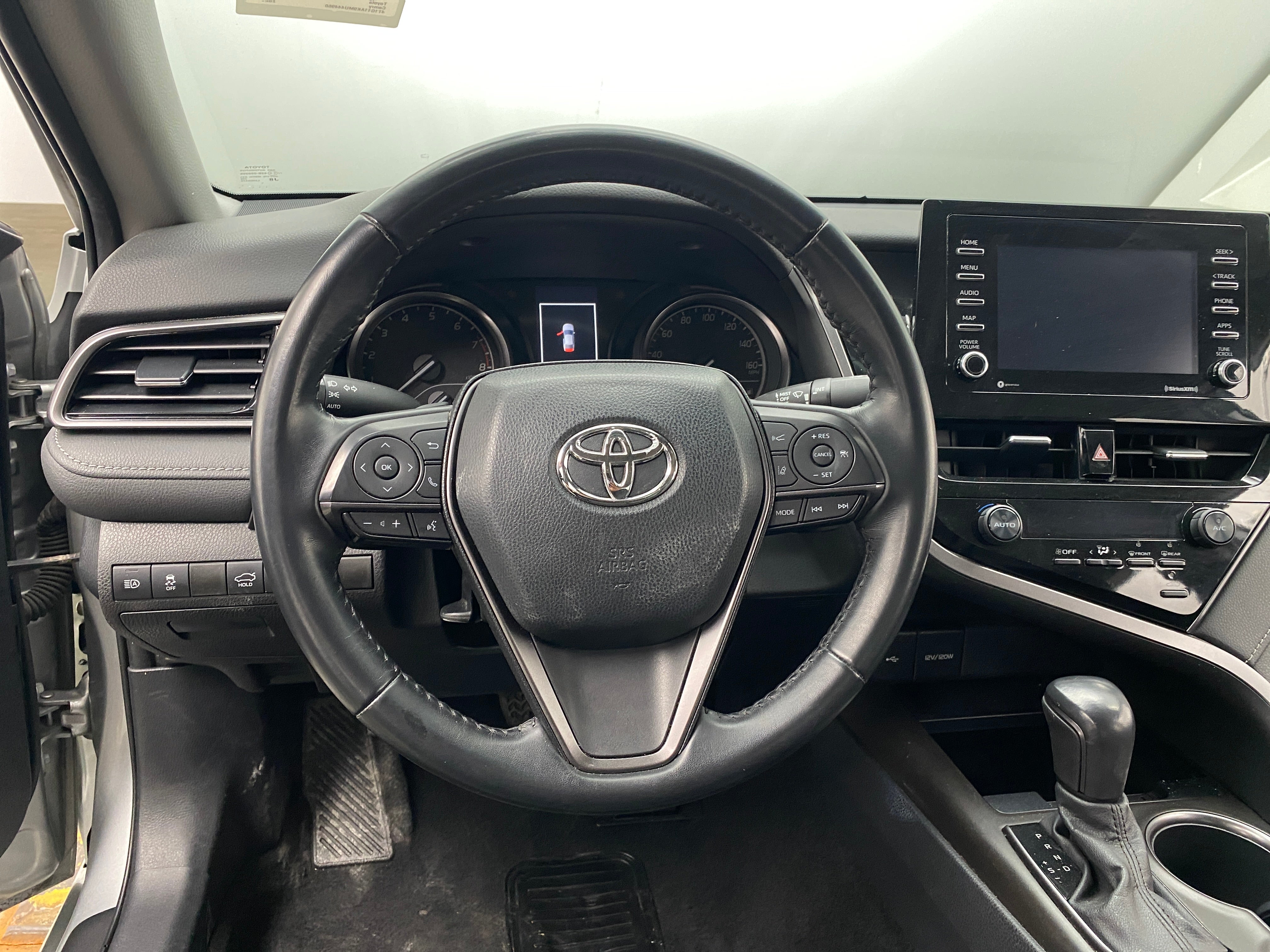 2021 Toyota Camry SE 4