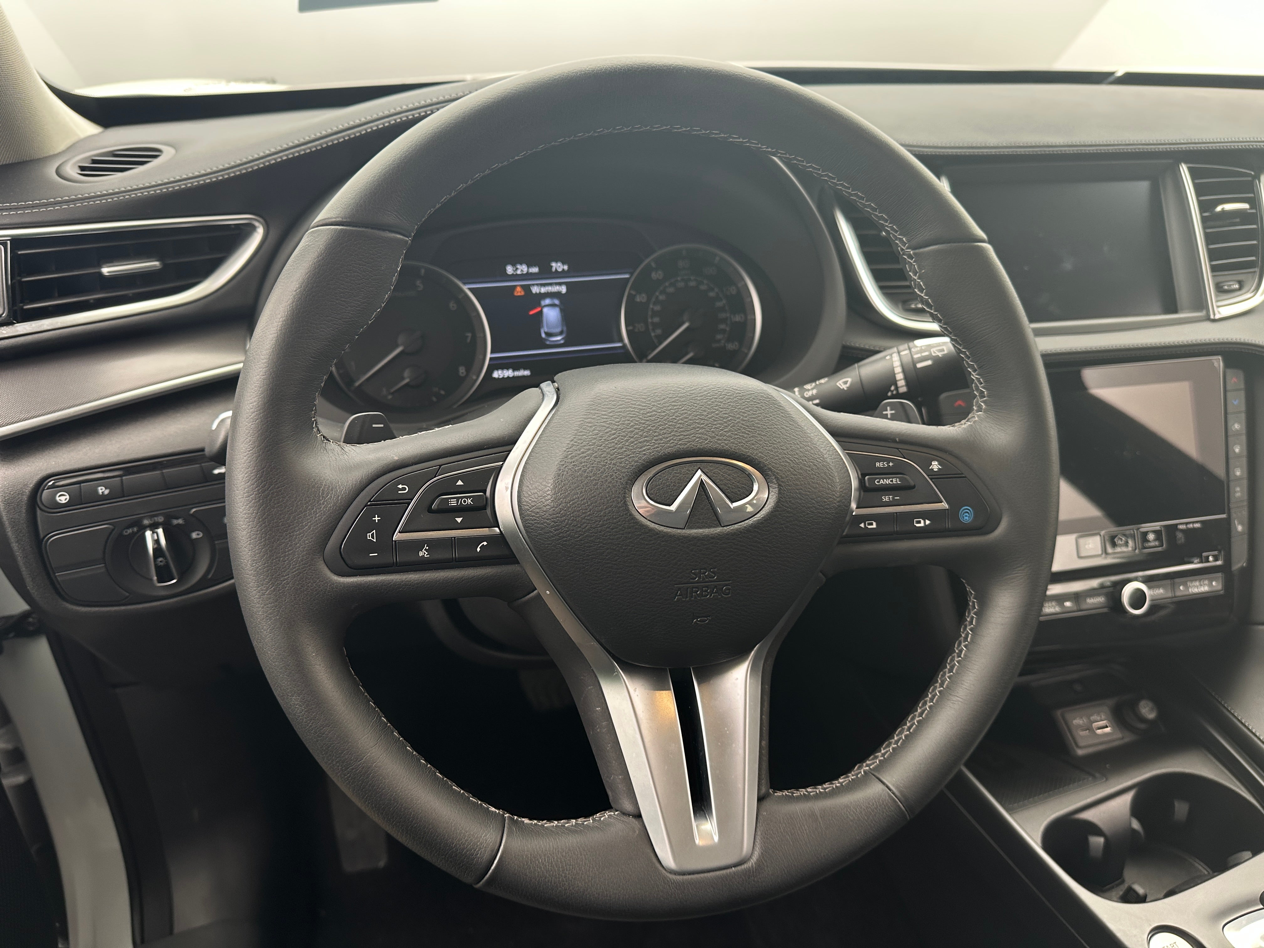 2023 INFINITI QX50 Luxe 4