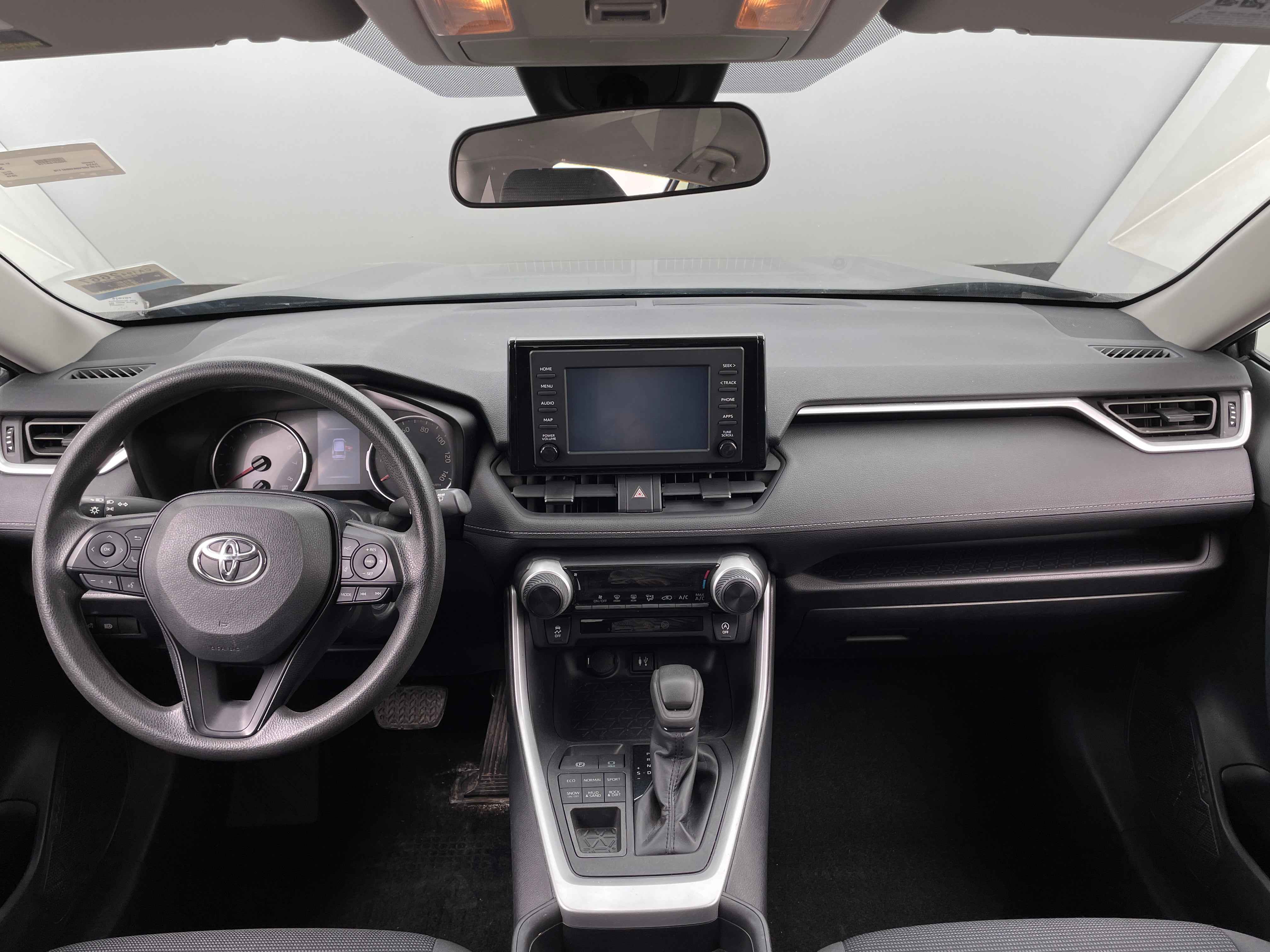 2019 Toyota RAV4 LE 3