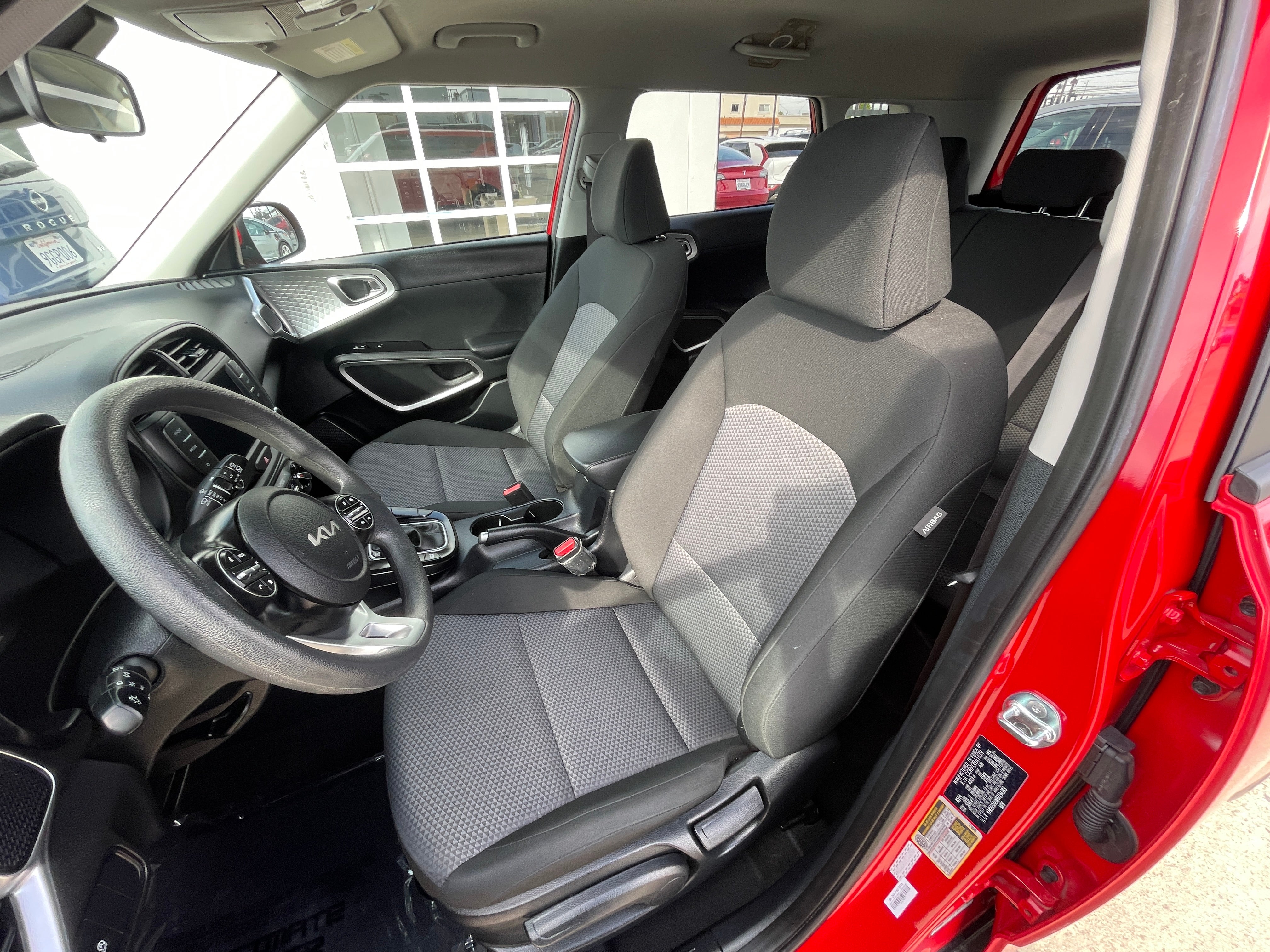 2024 Kia Soul LX 2