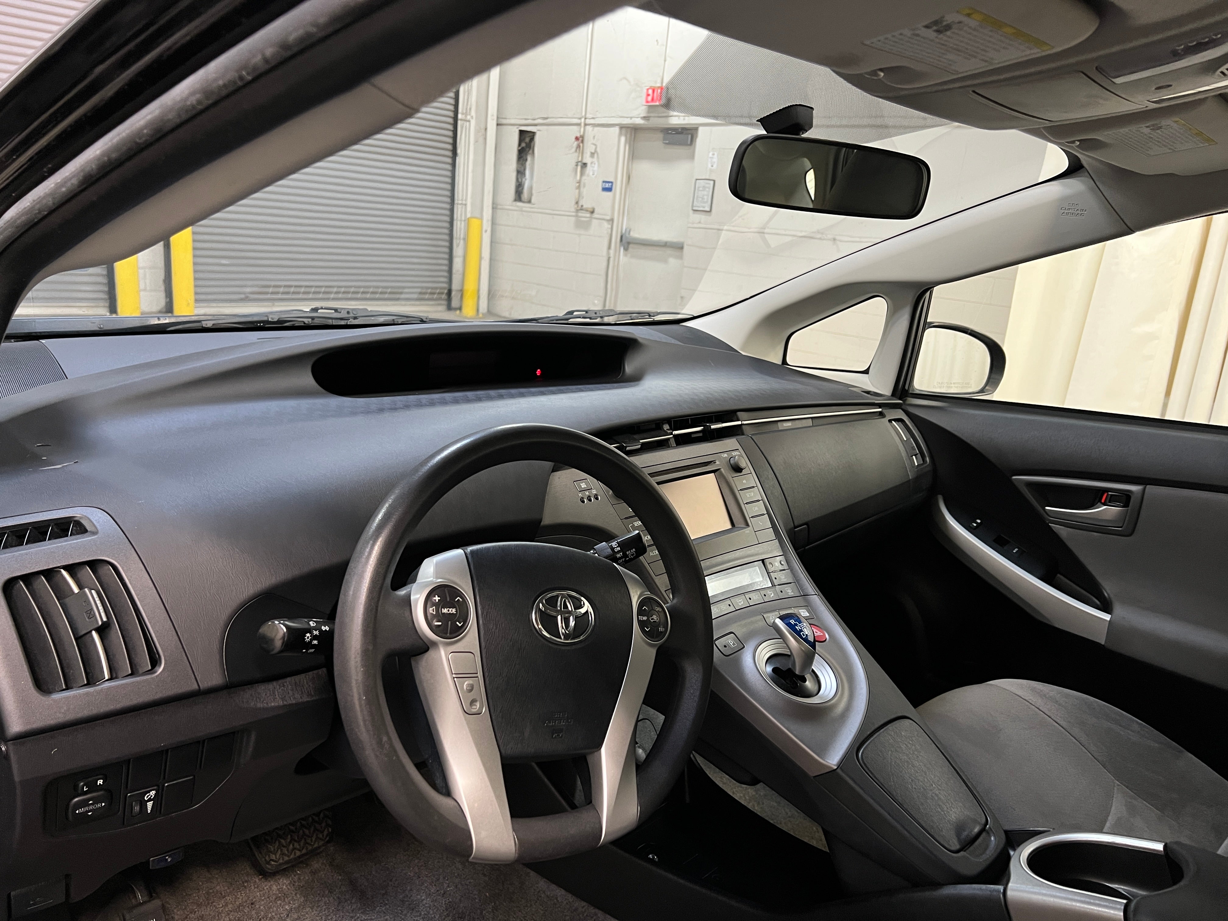 2015 Toyota Prius Two 3