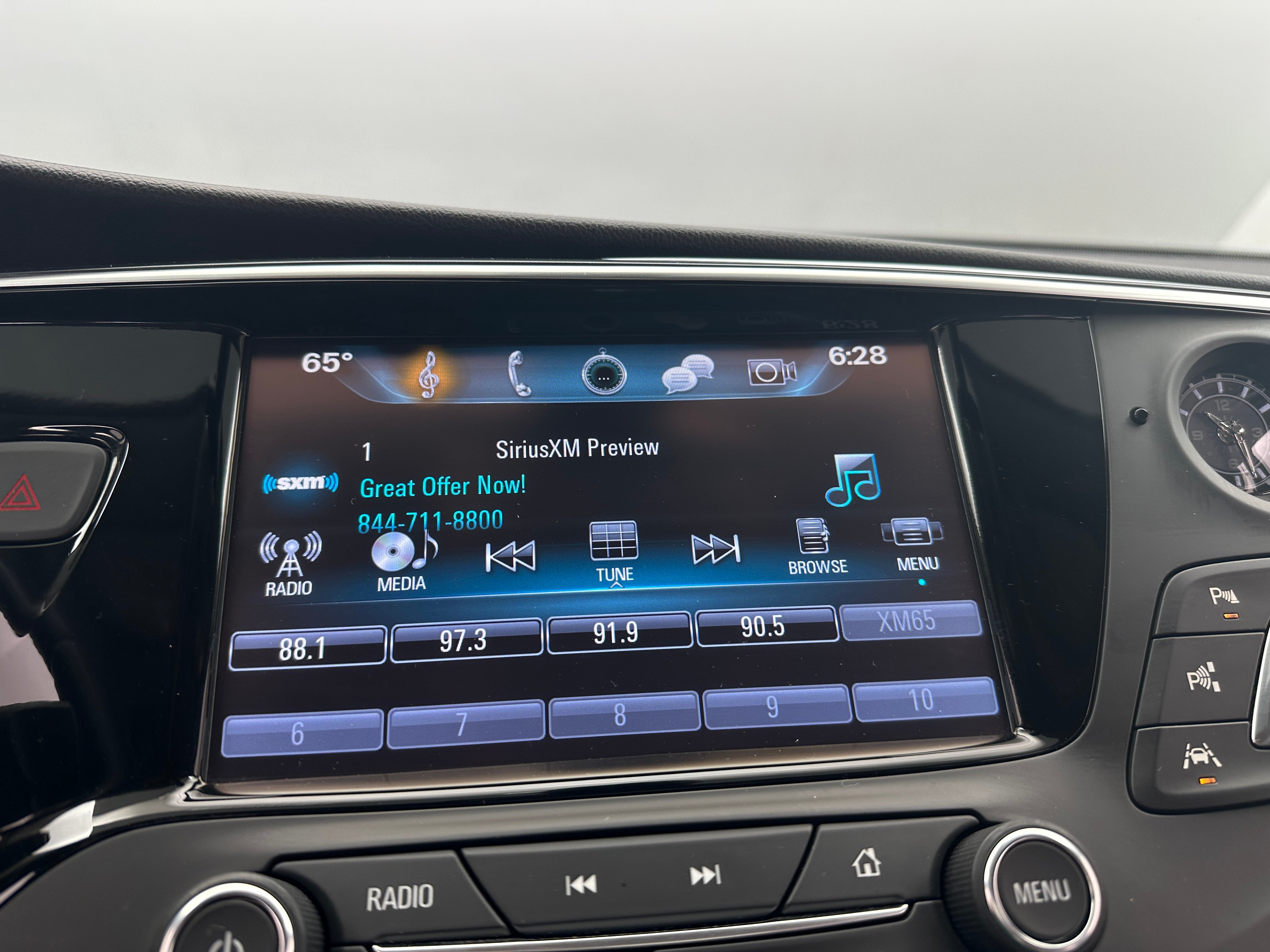 2019 Buick Envision Premium II 3