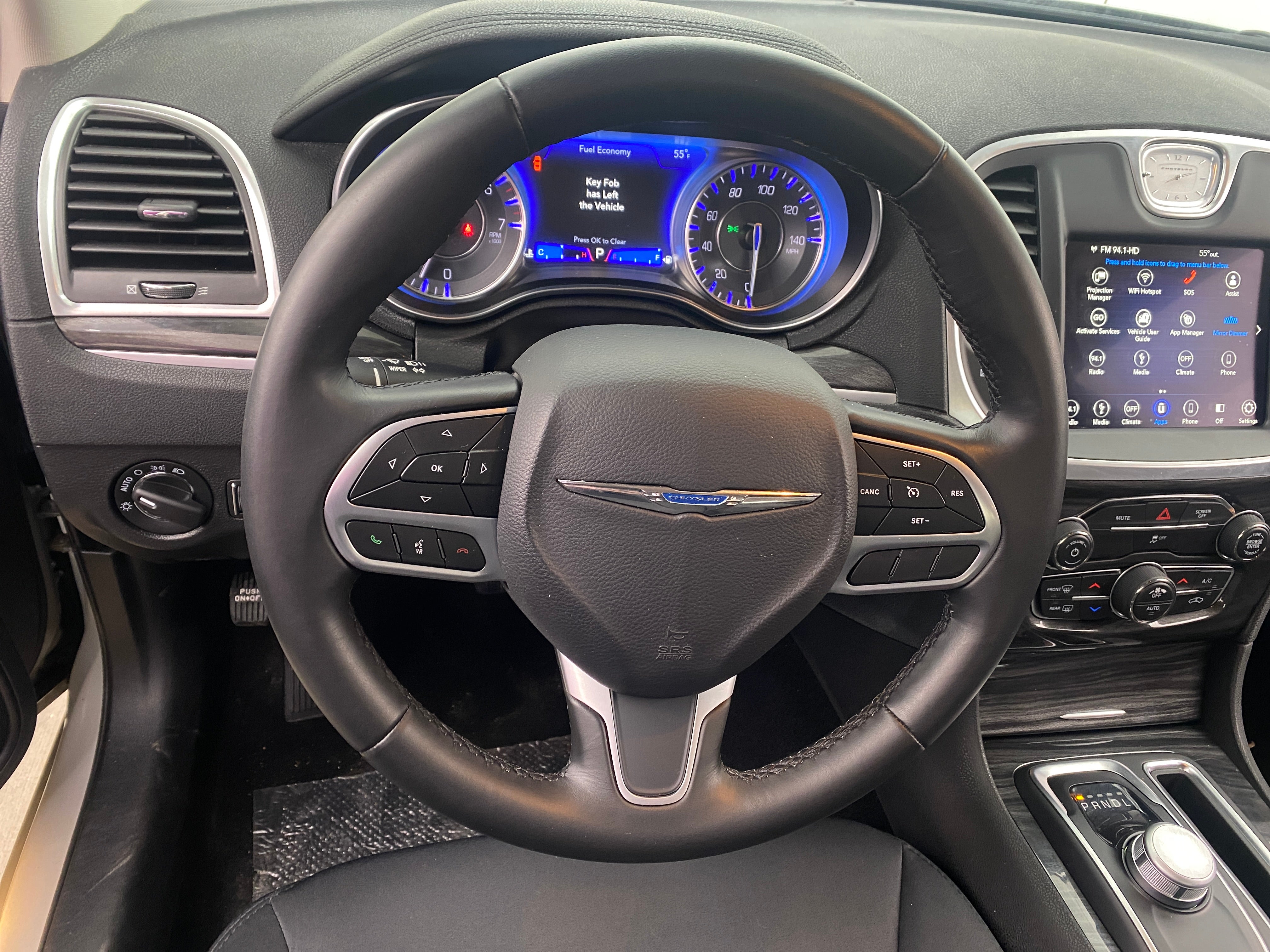 2019 Chrysler 300 Touring 5