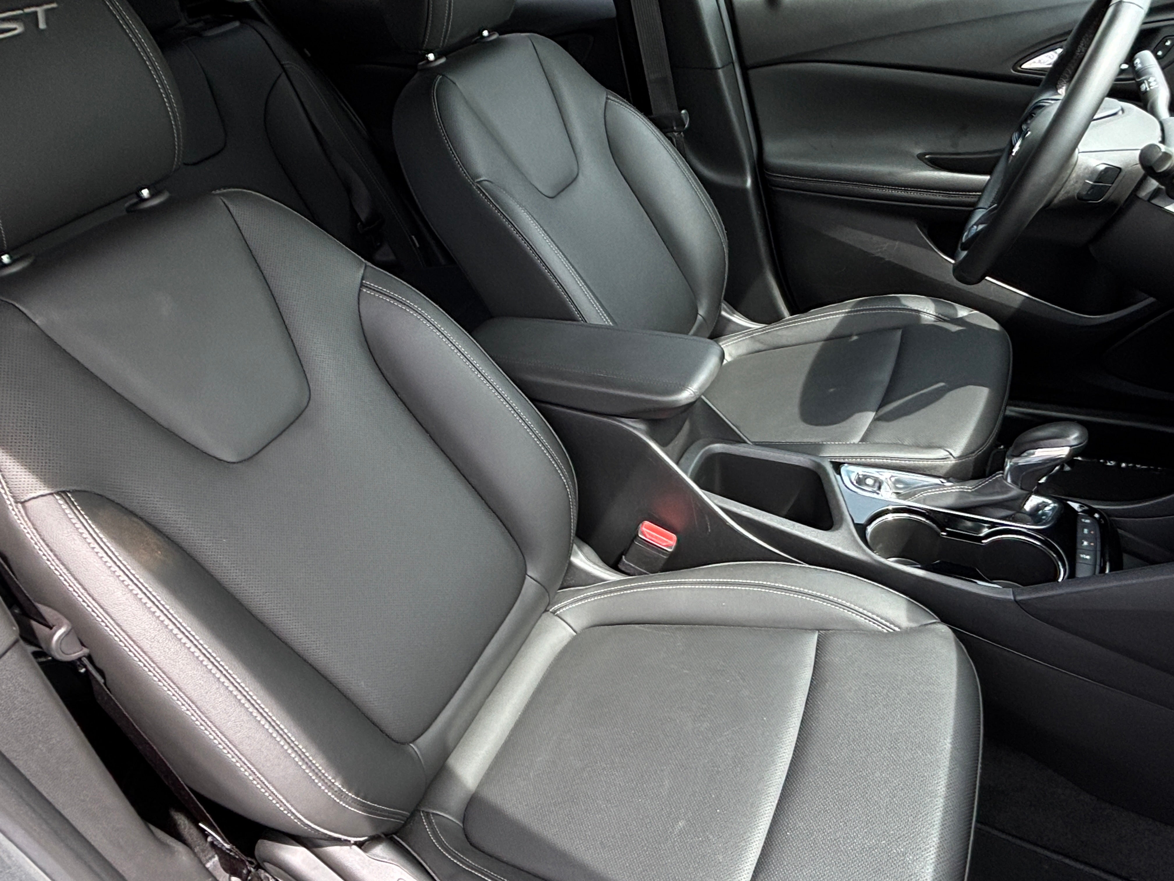 2024 Buick Encore GX Sport Touring 2