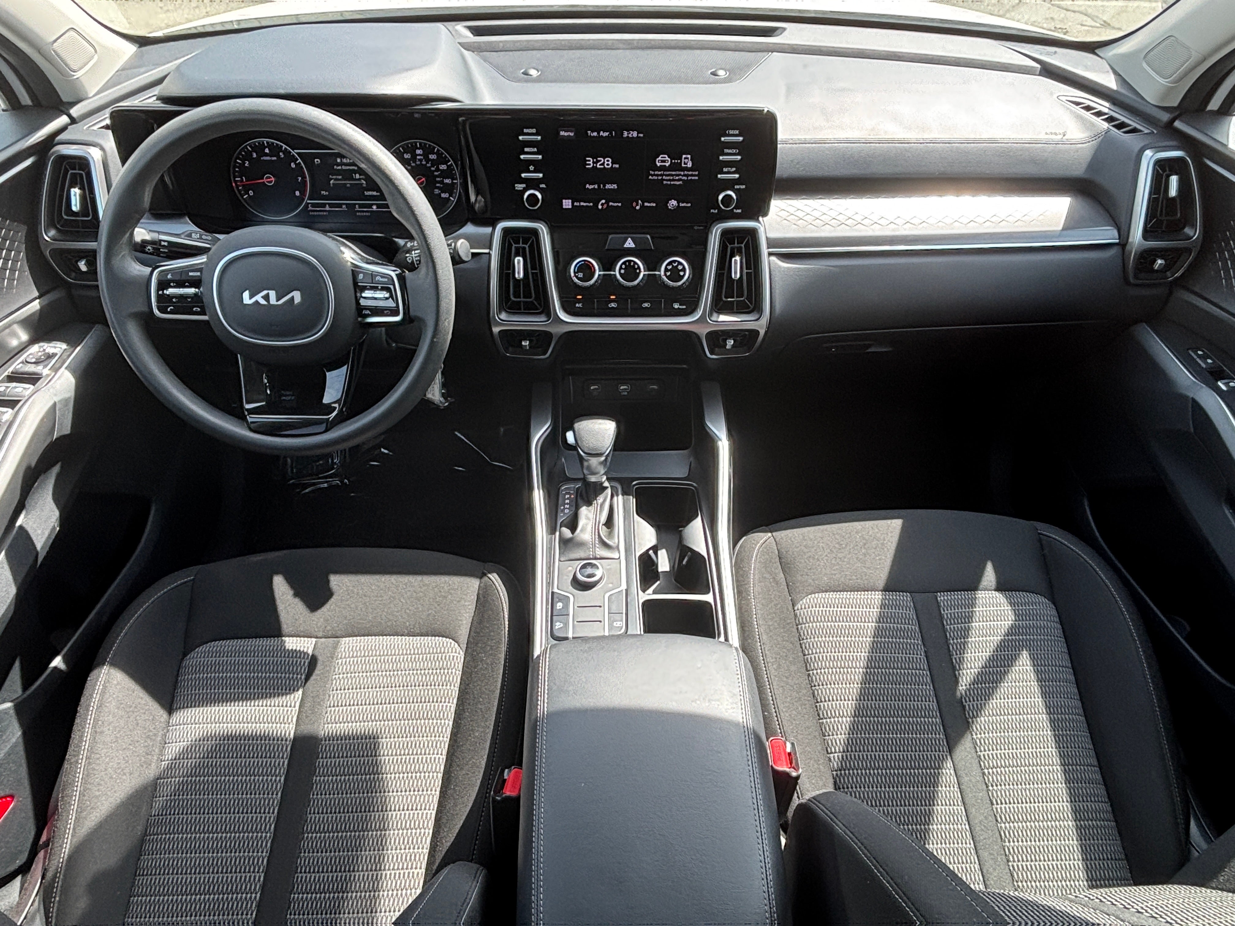 2023 Kia Sorento LX 3