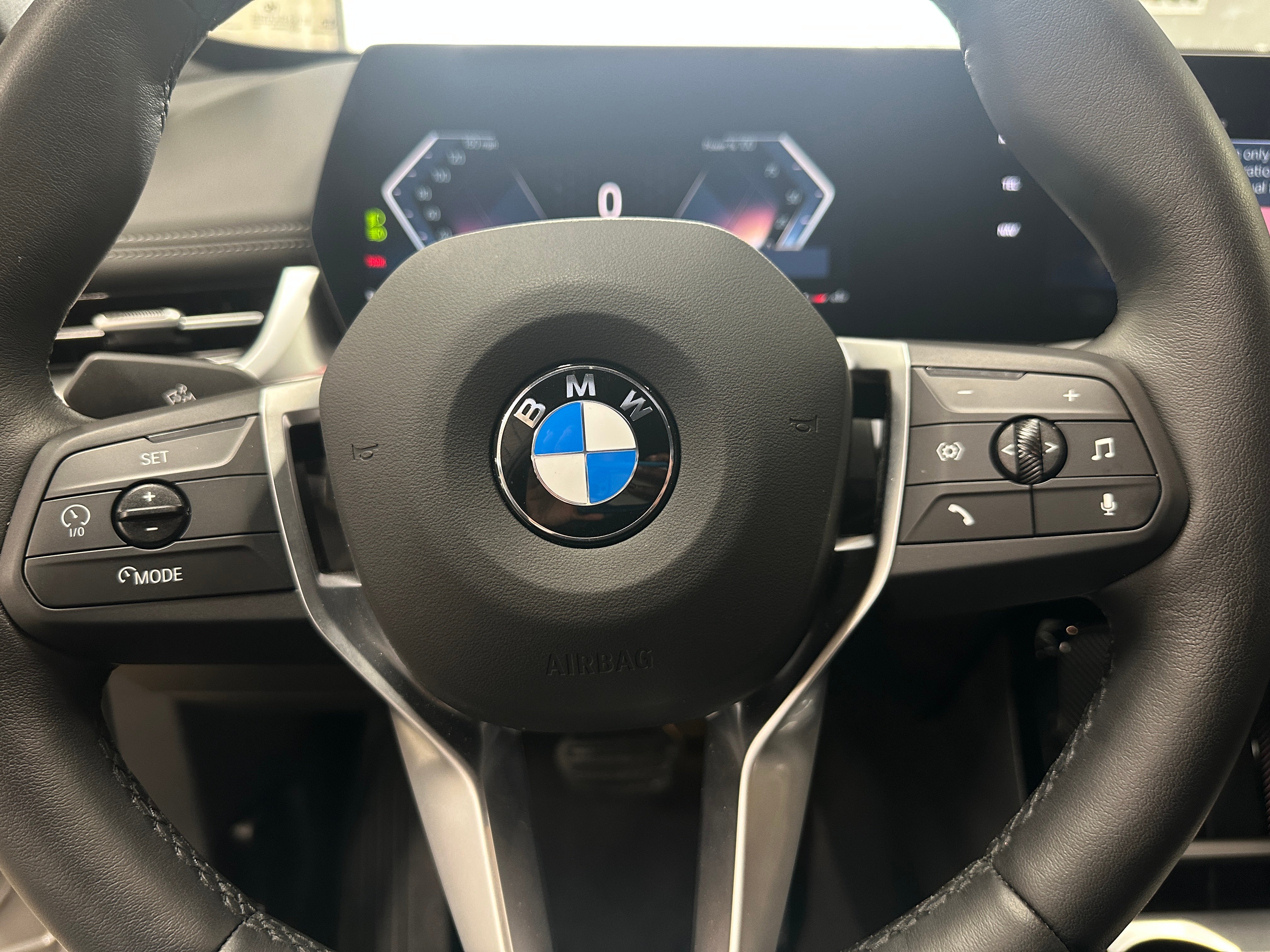 2025 BMW X1 xDrive28i 5