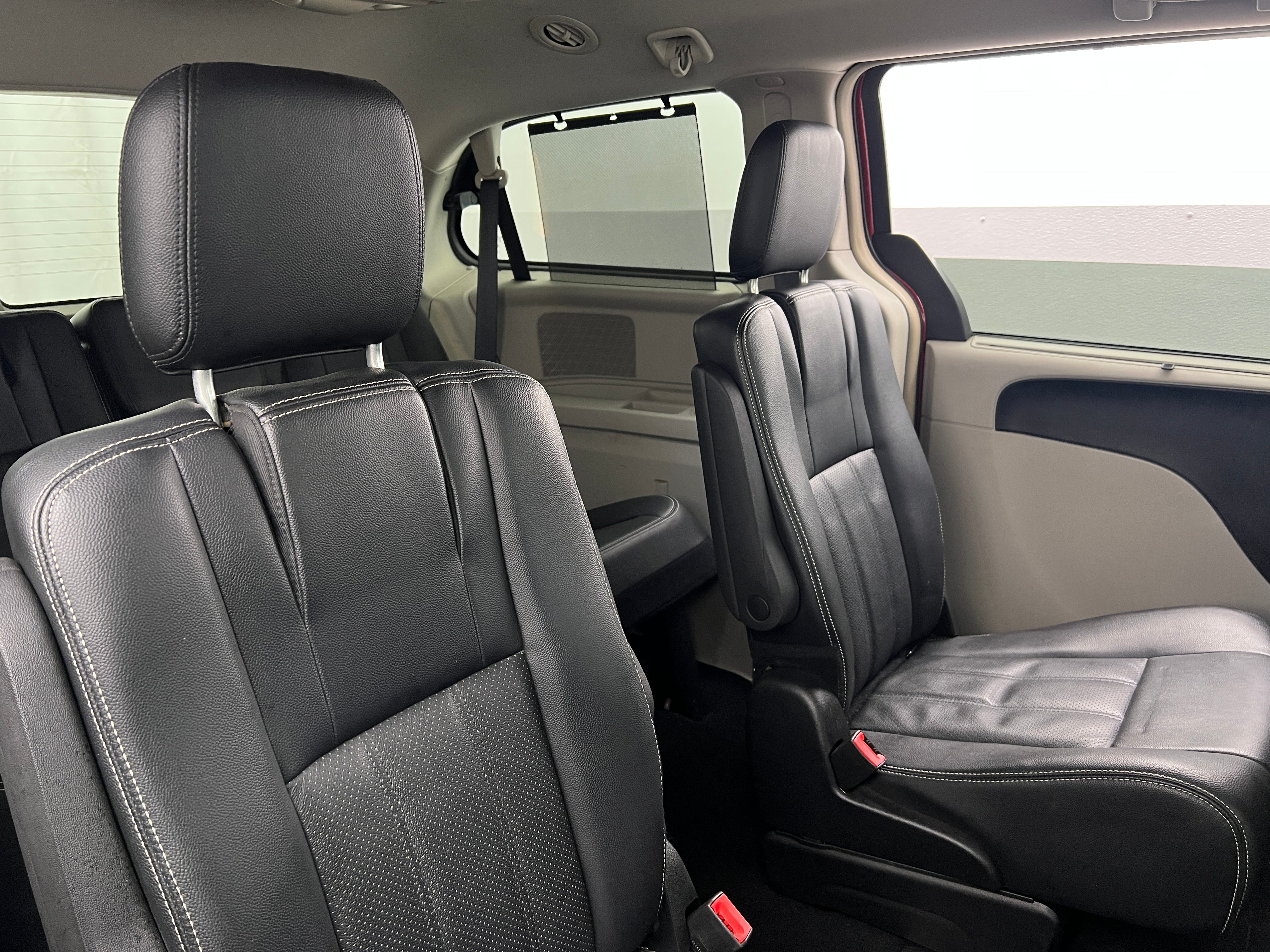 2015 Chrysler Town & Country Touring 5