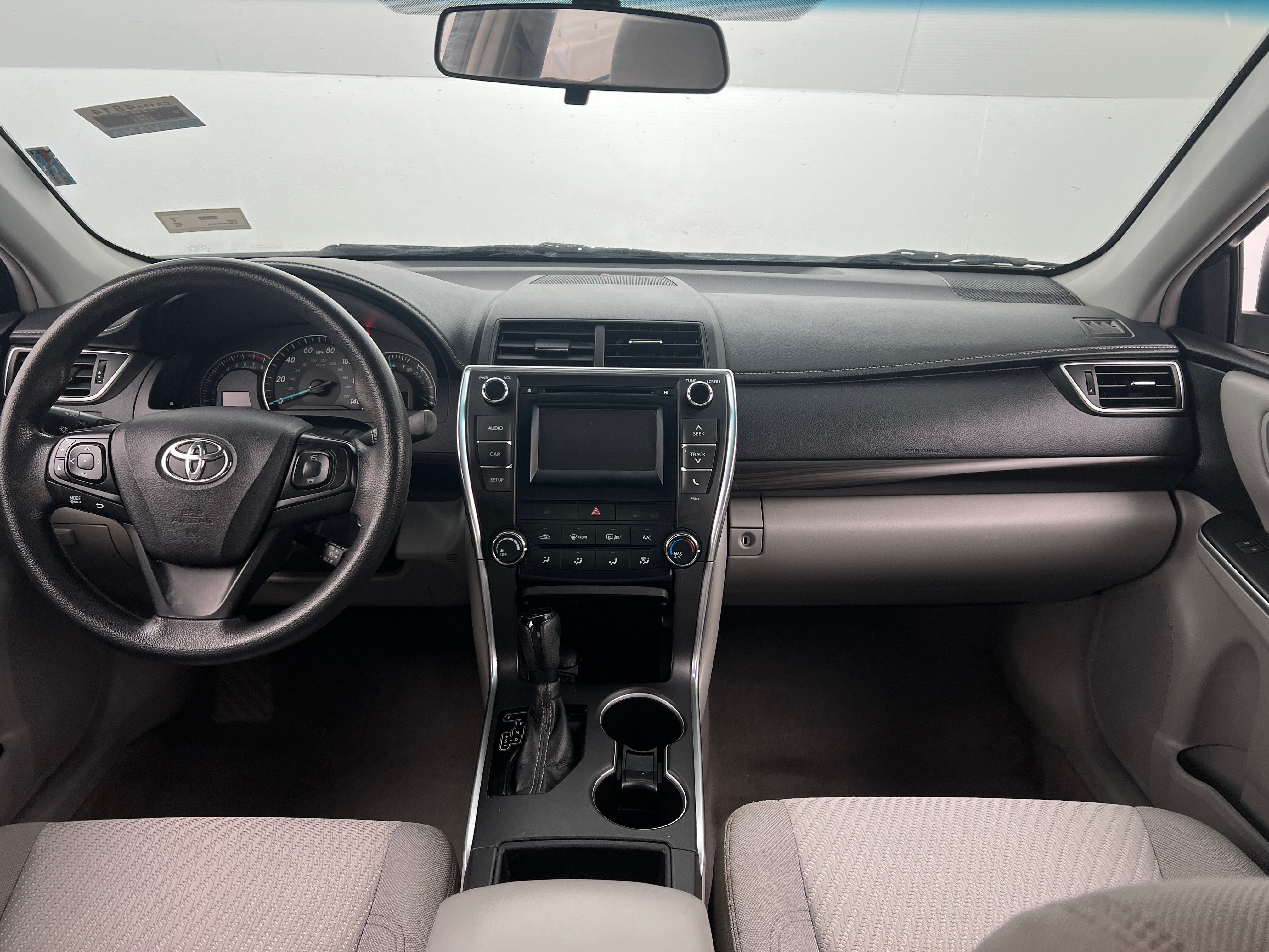 2015 Toyota Camry LE 3