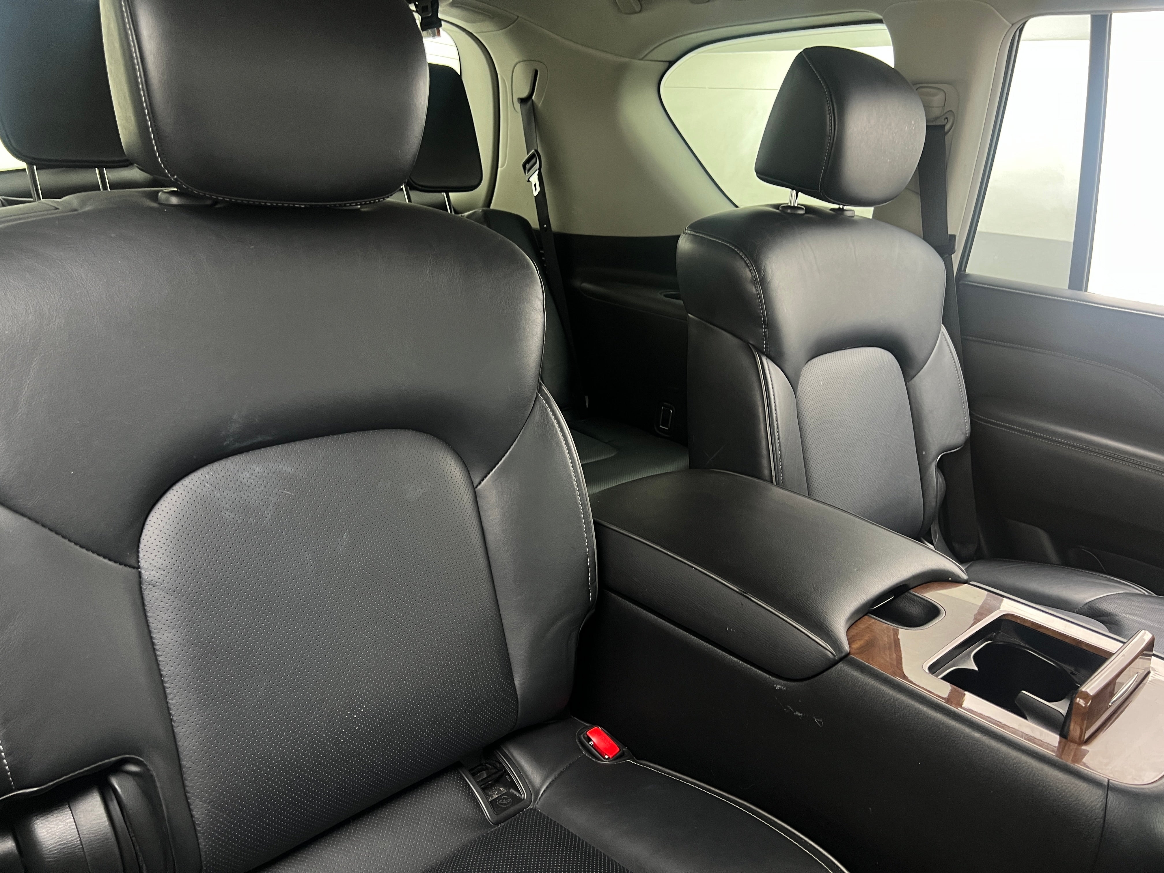 2019 INFINITI QX80 Luxe 5