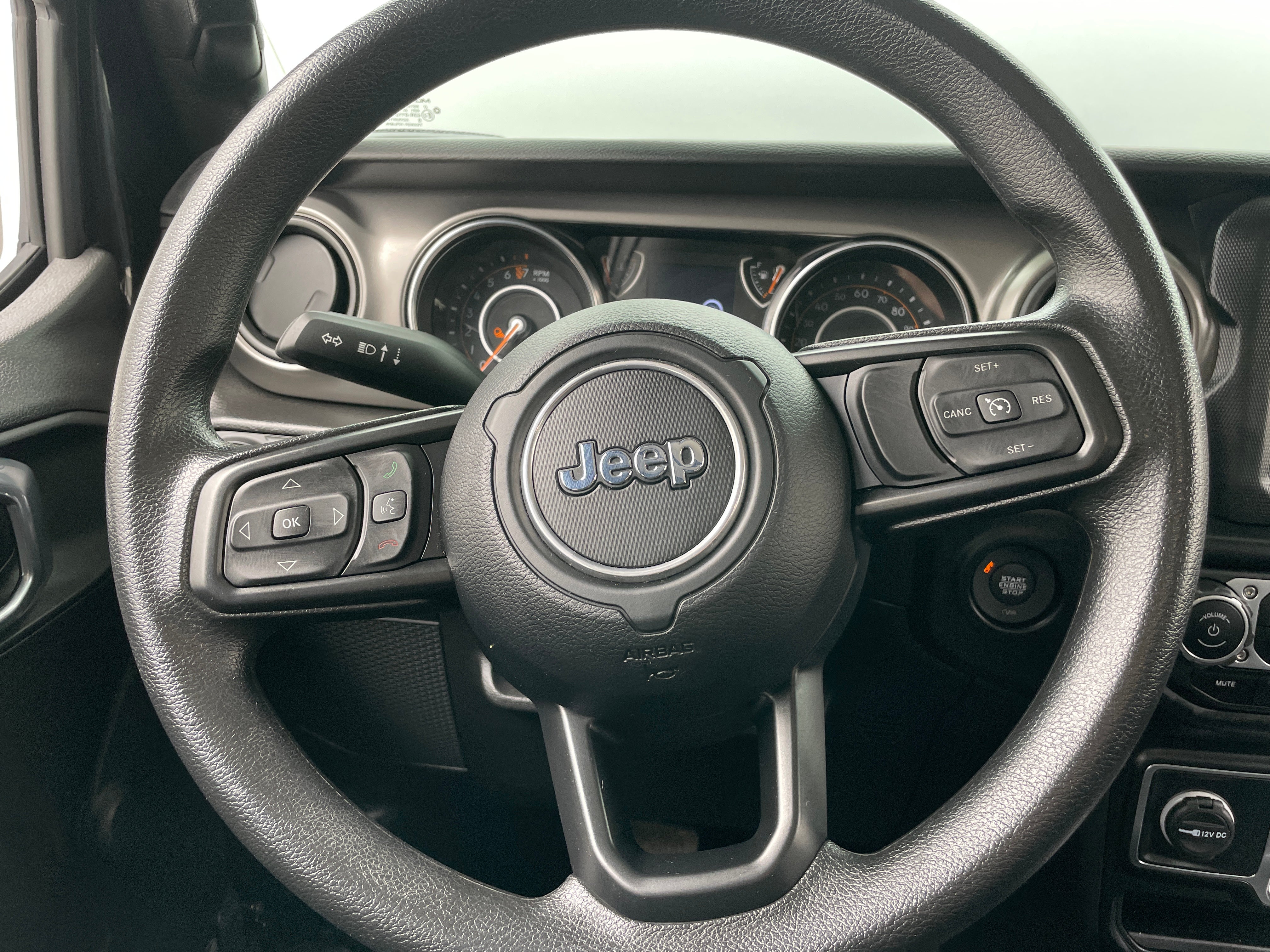 2022 Jeep Gladiator Sport 5