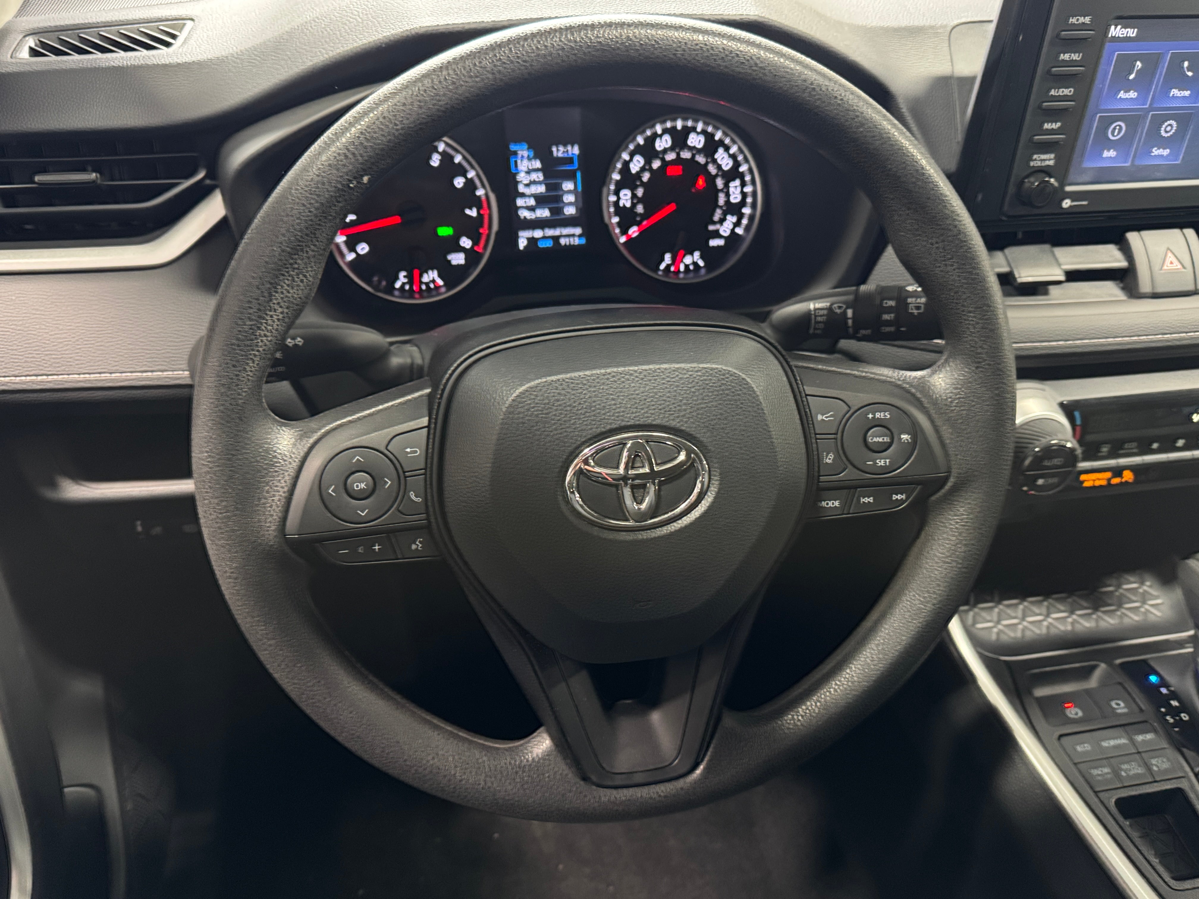 2022 Toyota RAV4 XLE 5