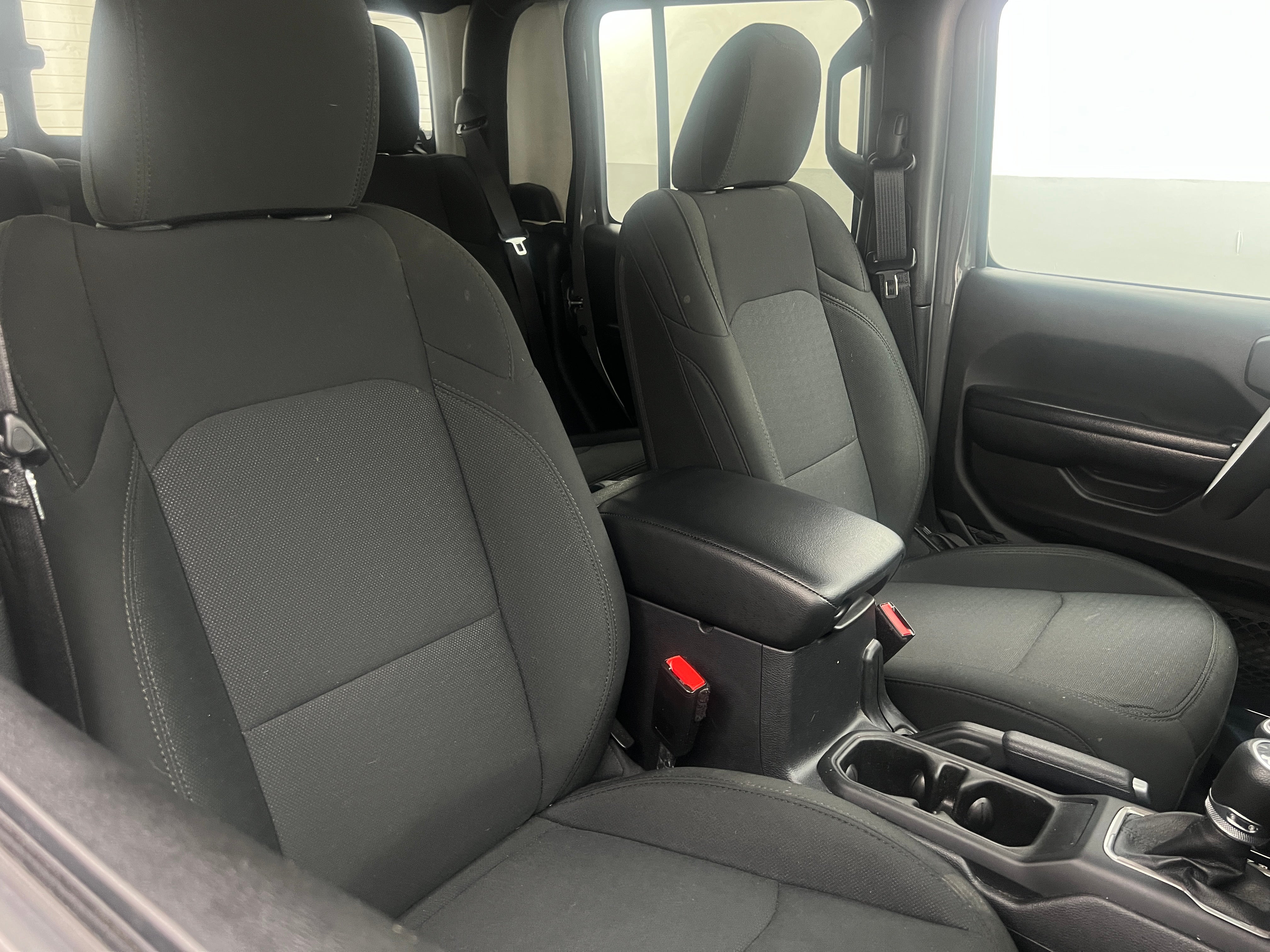 2021 Jeep Gladiator Sport S 2