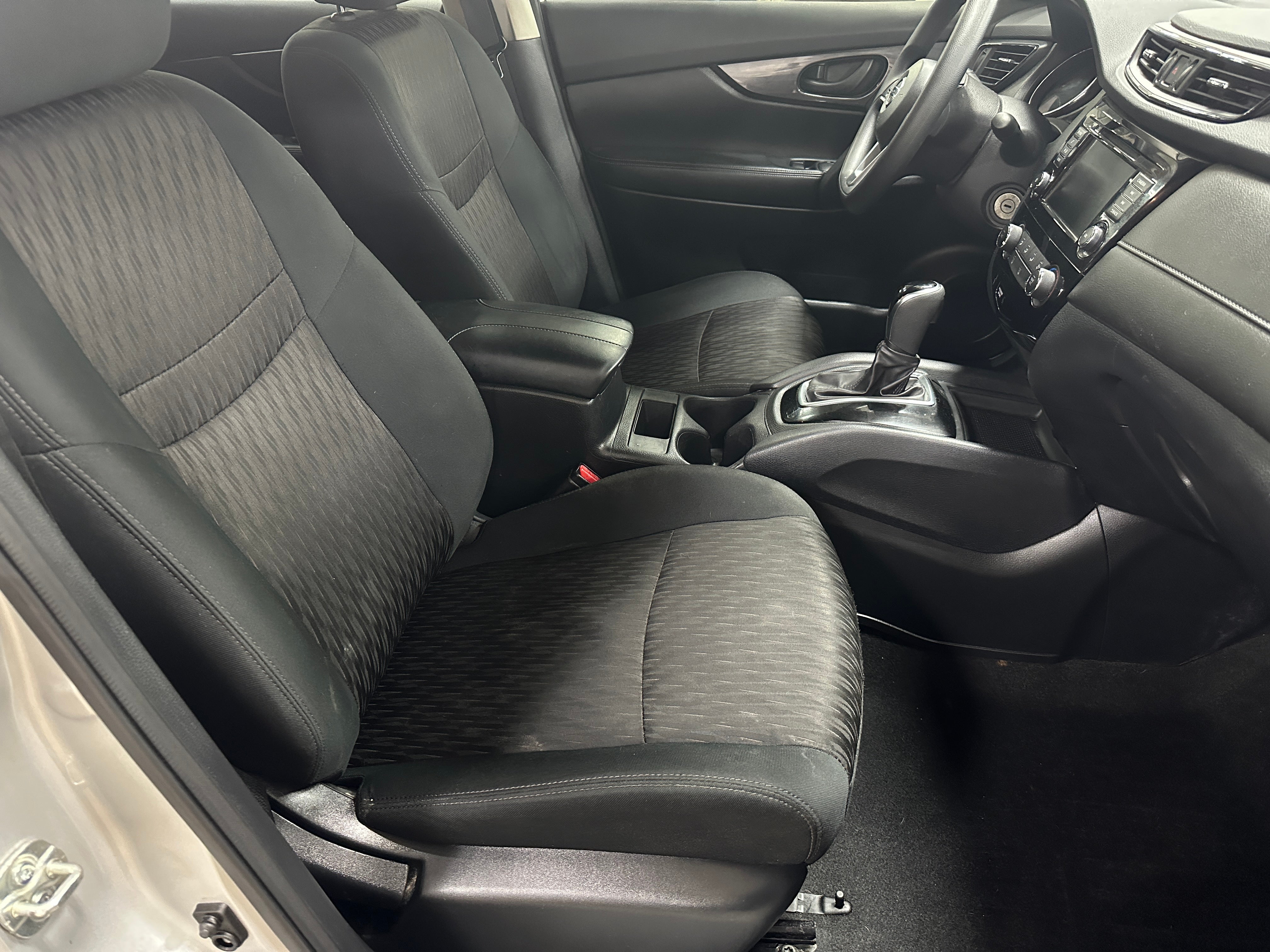 2020 Nissan Rogue S 2