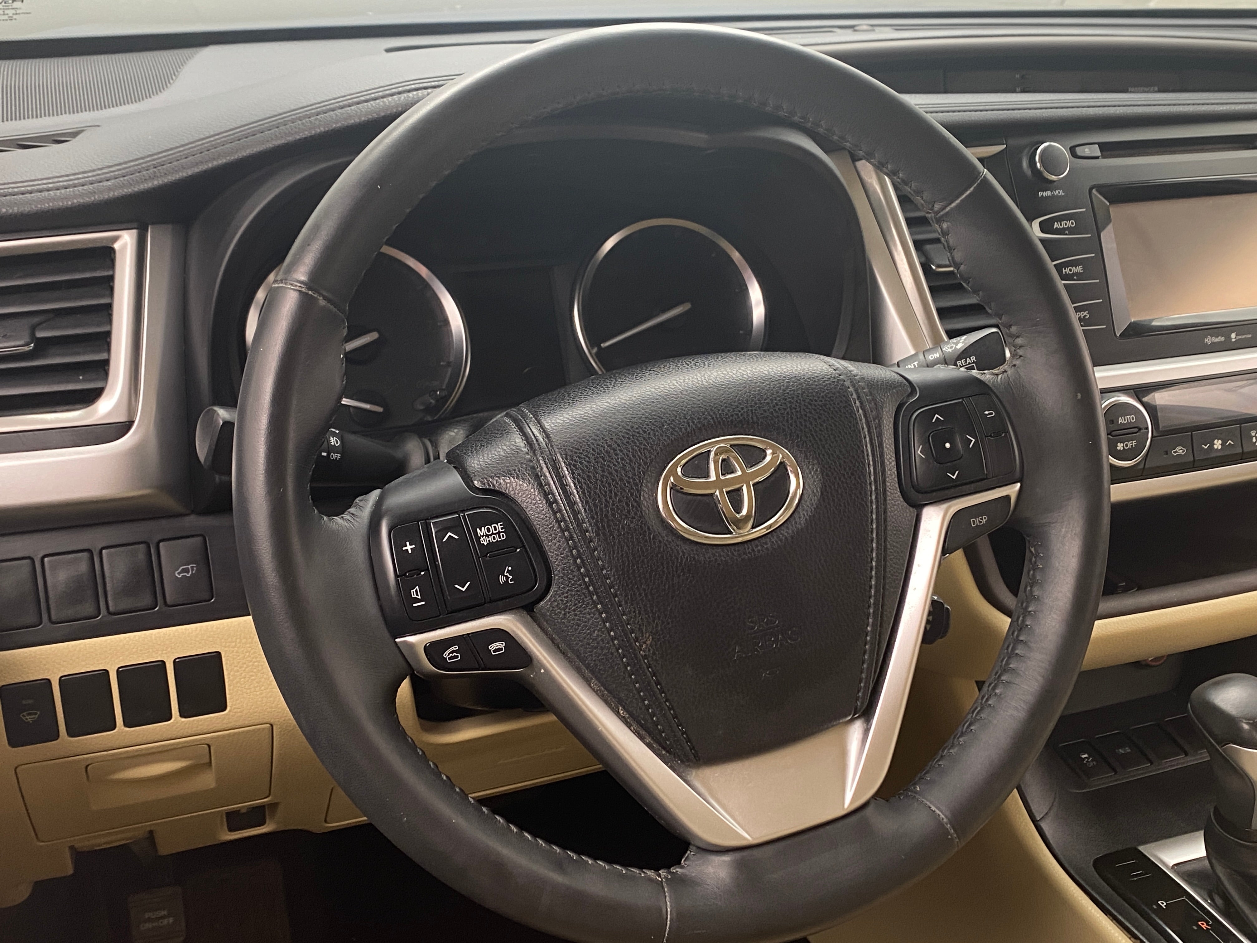 2014 Toyota Highlander Plus 4