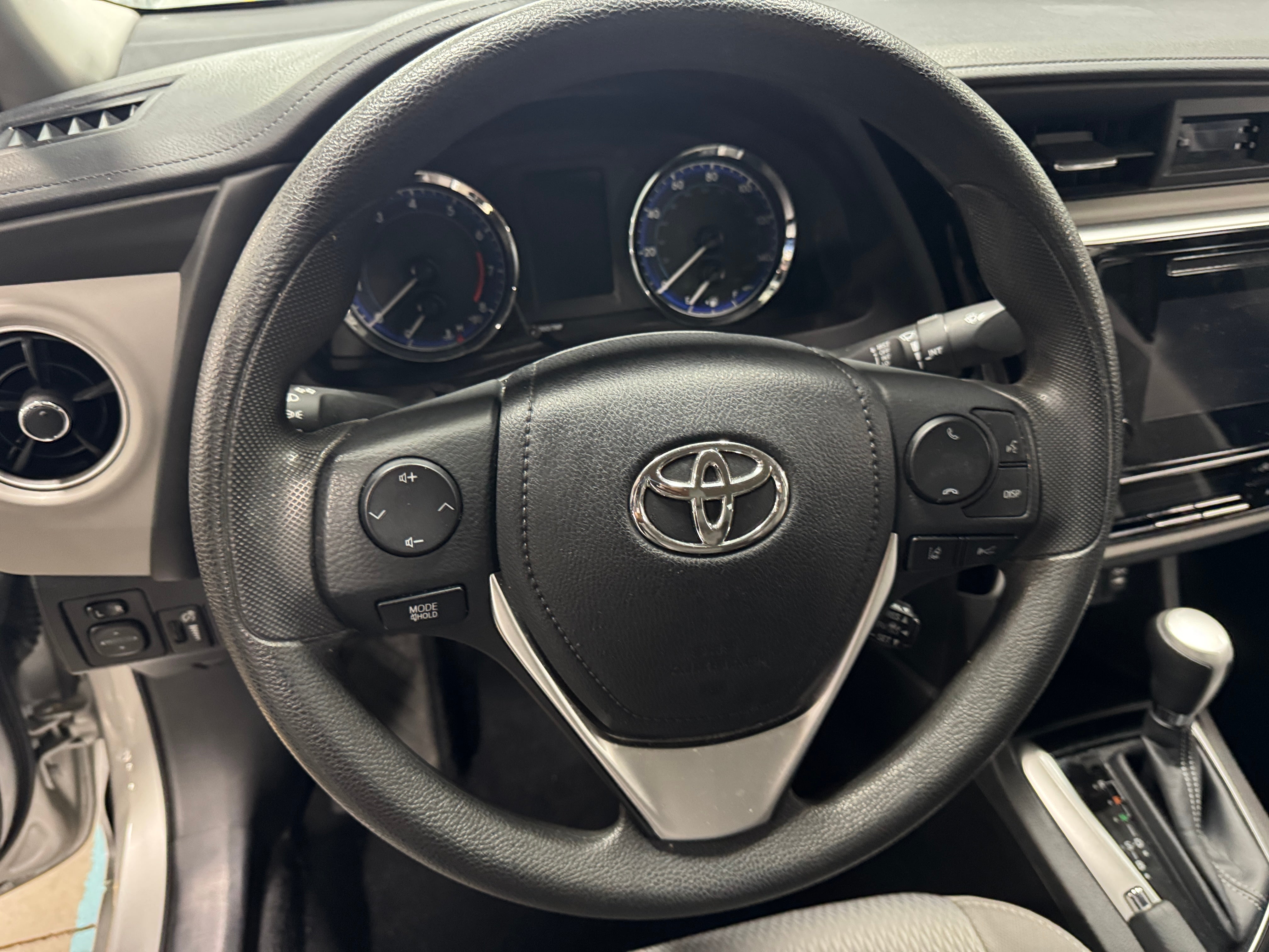 2017 Toyota Corolla LE 5