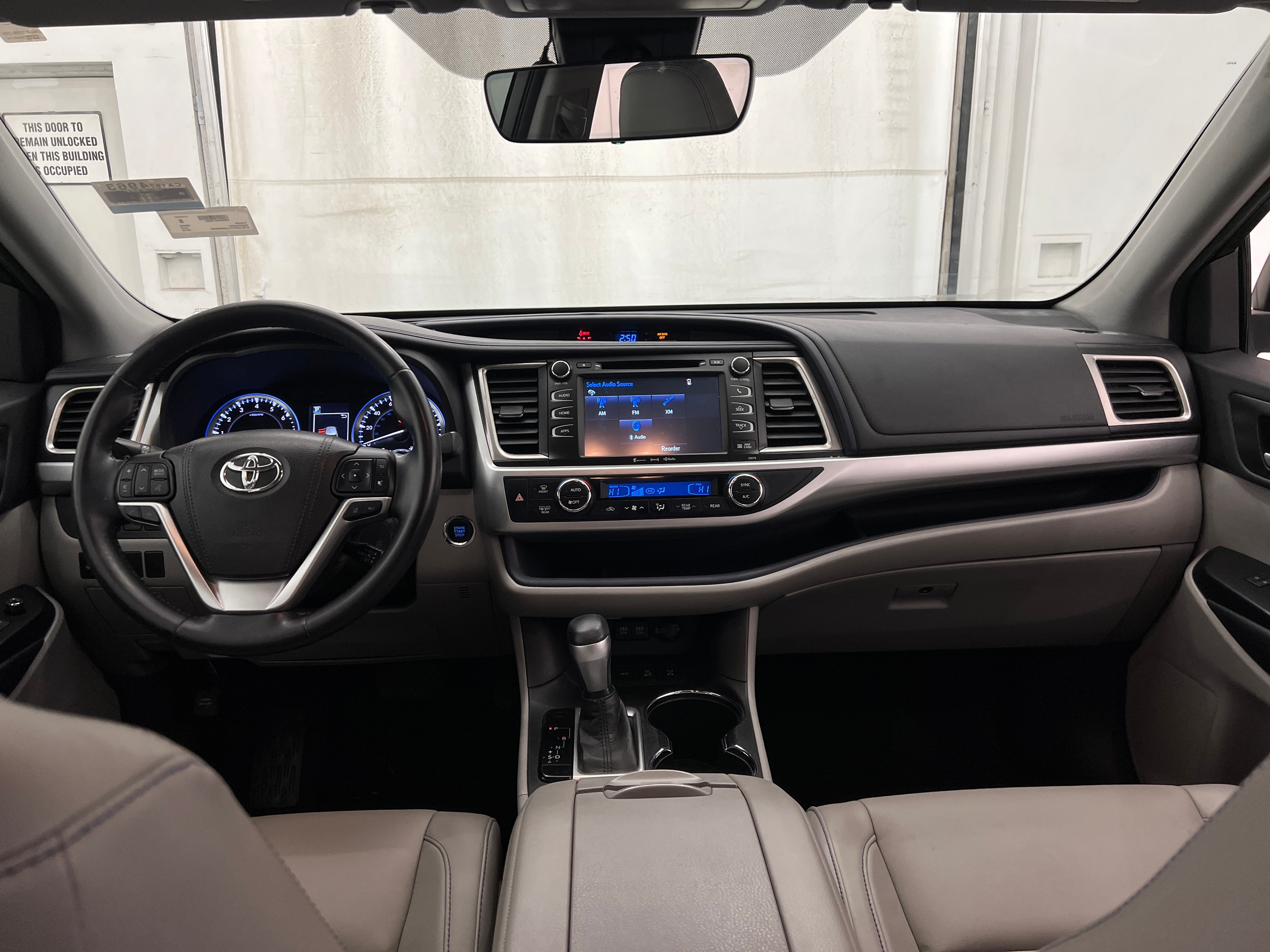 2018 Toyota Highlander XLE 3