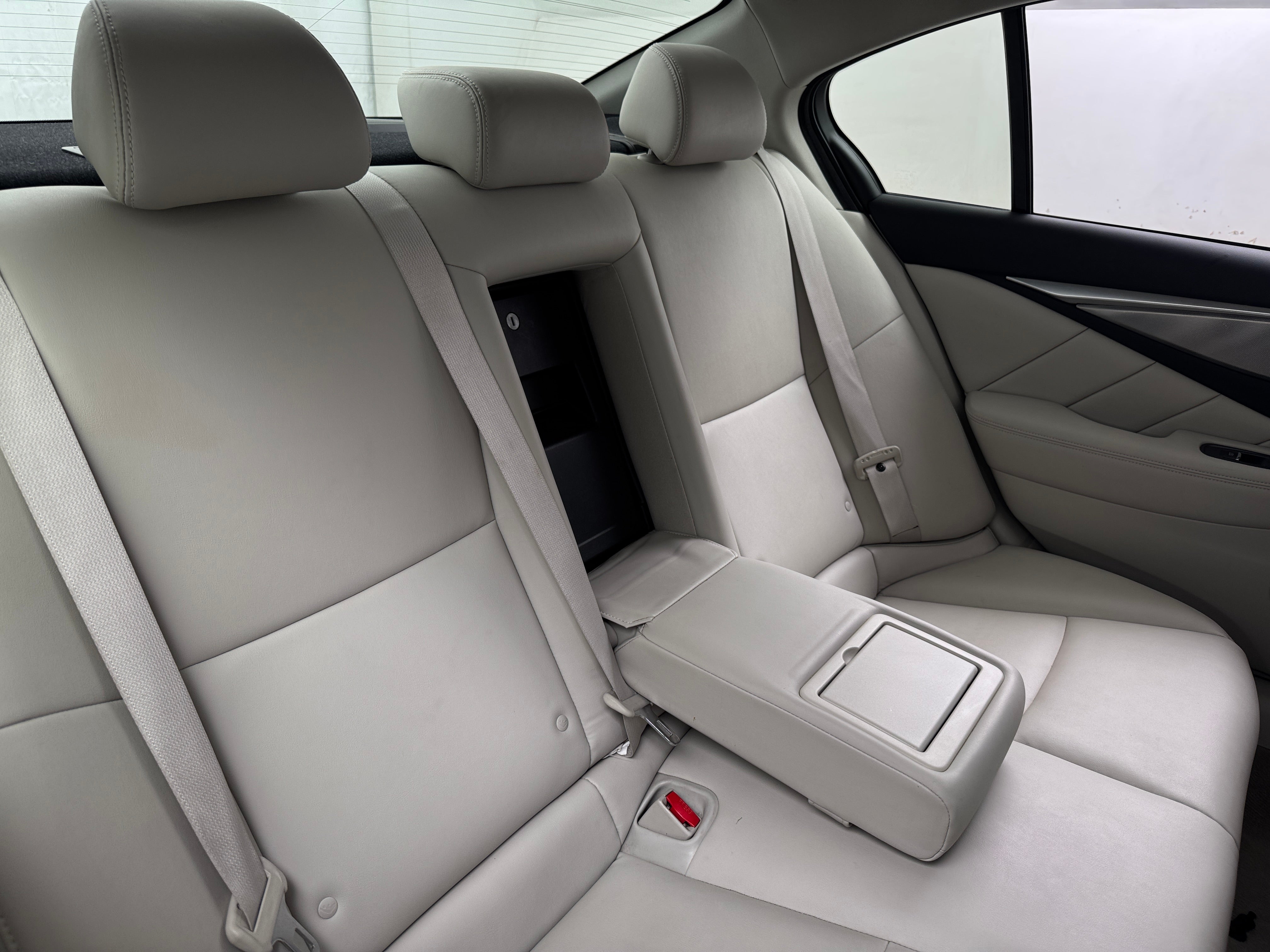 2017 INFINITI Q50 Premium 5