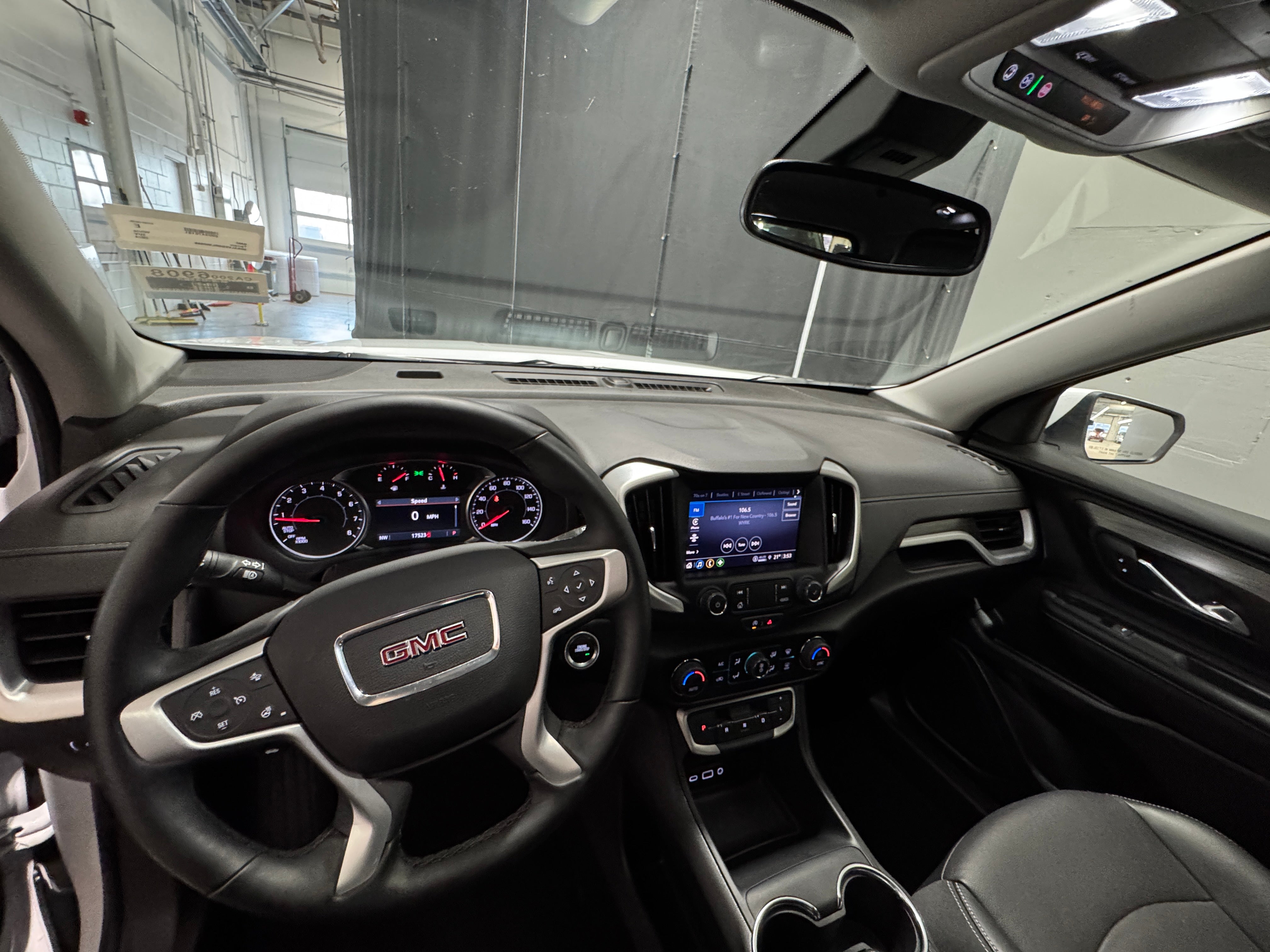 2024 GMC Terrain SLT 2