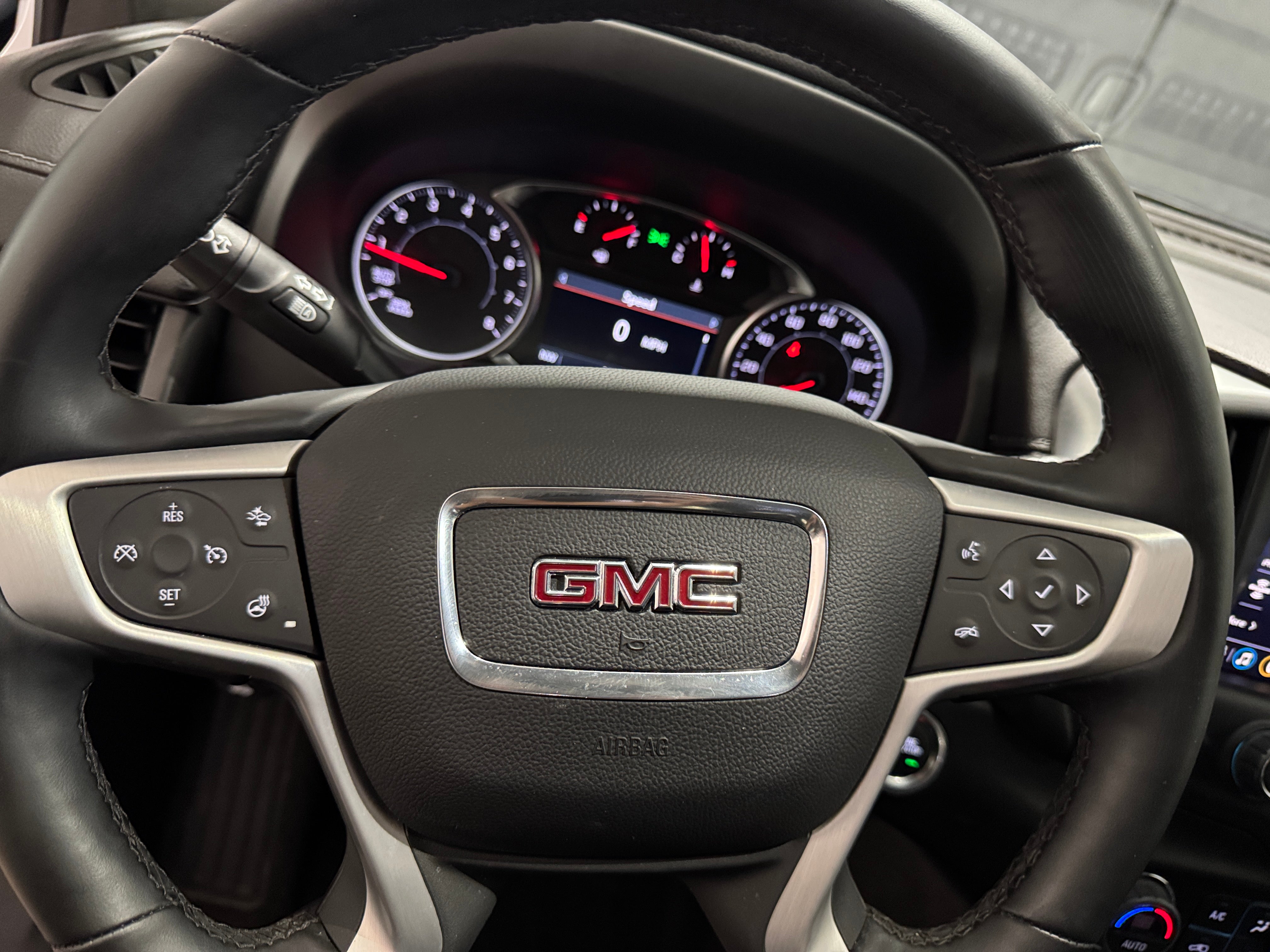 2024 GMC Terrain SLT 4