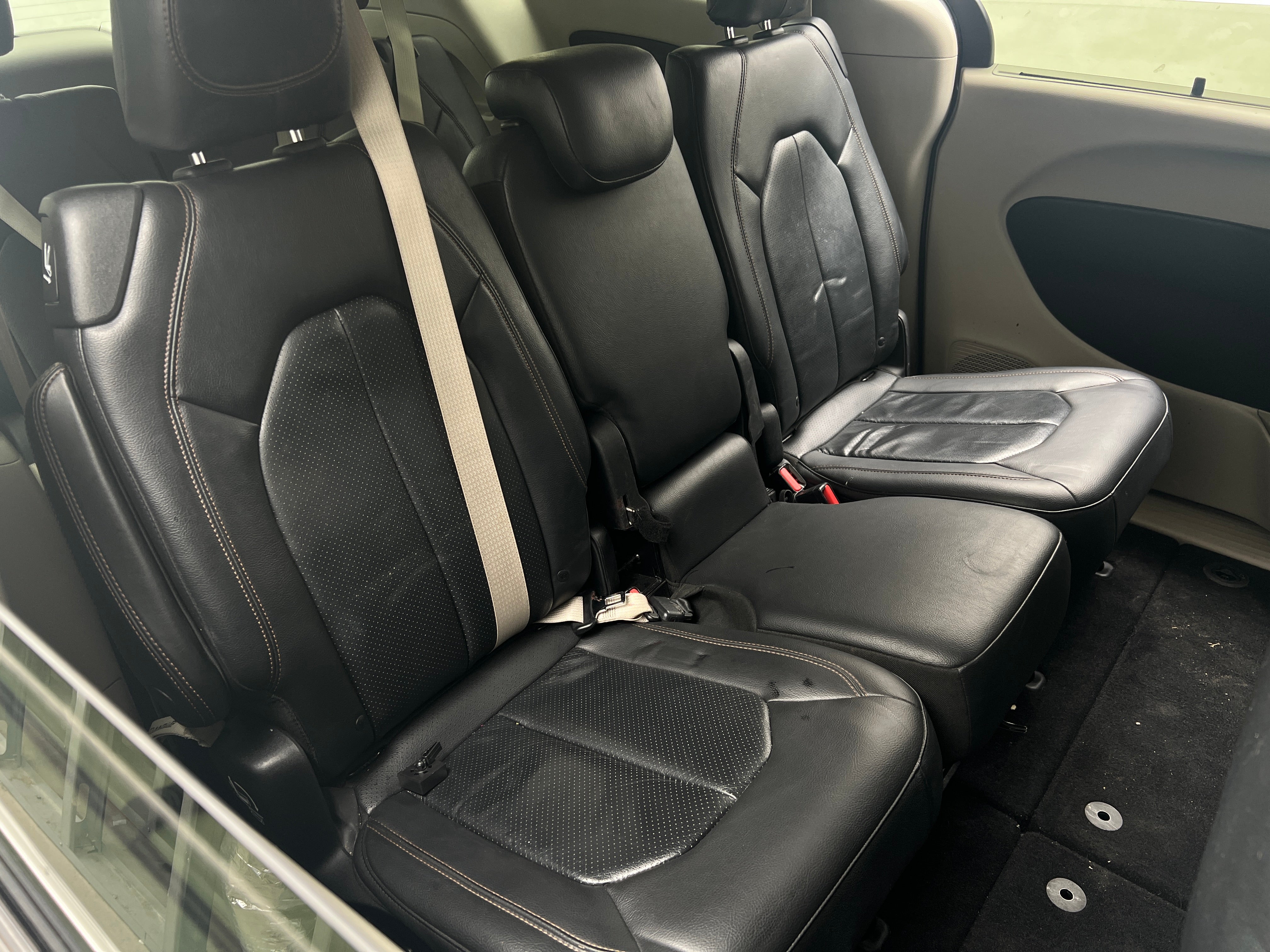 2019 Chrysler Pacifica Touring L 5