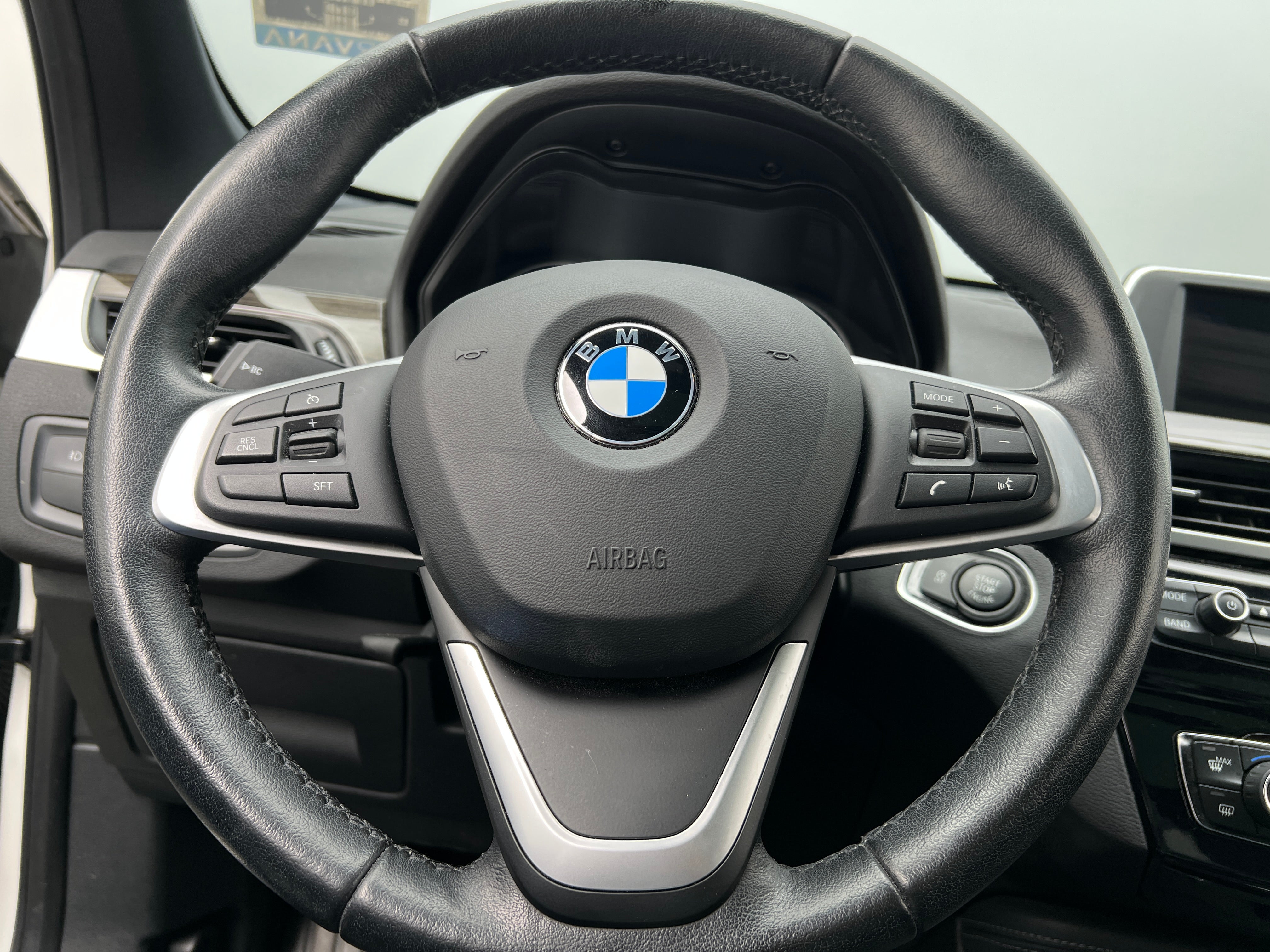 2018 BMW X1 xDrive28i 4