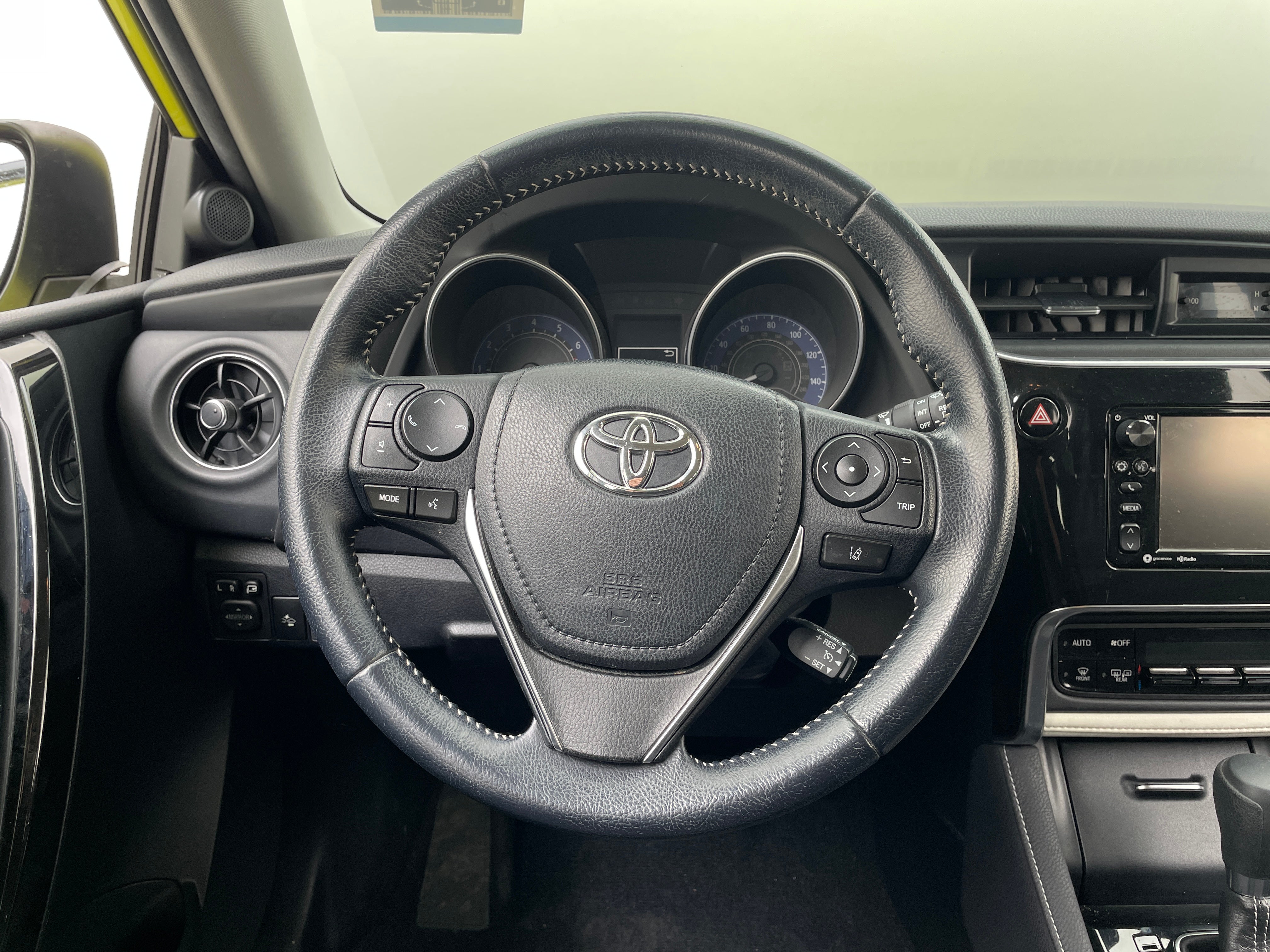 2018 Toyota Corolla iM Base 5