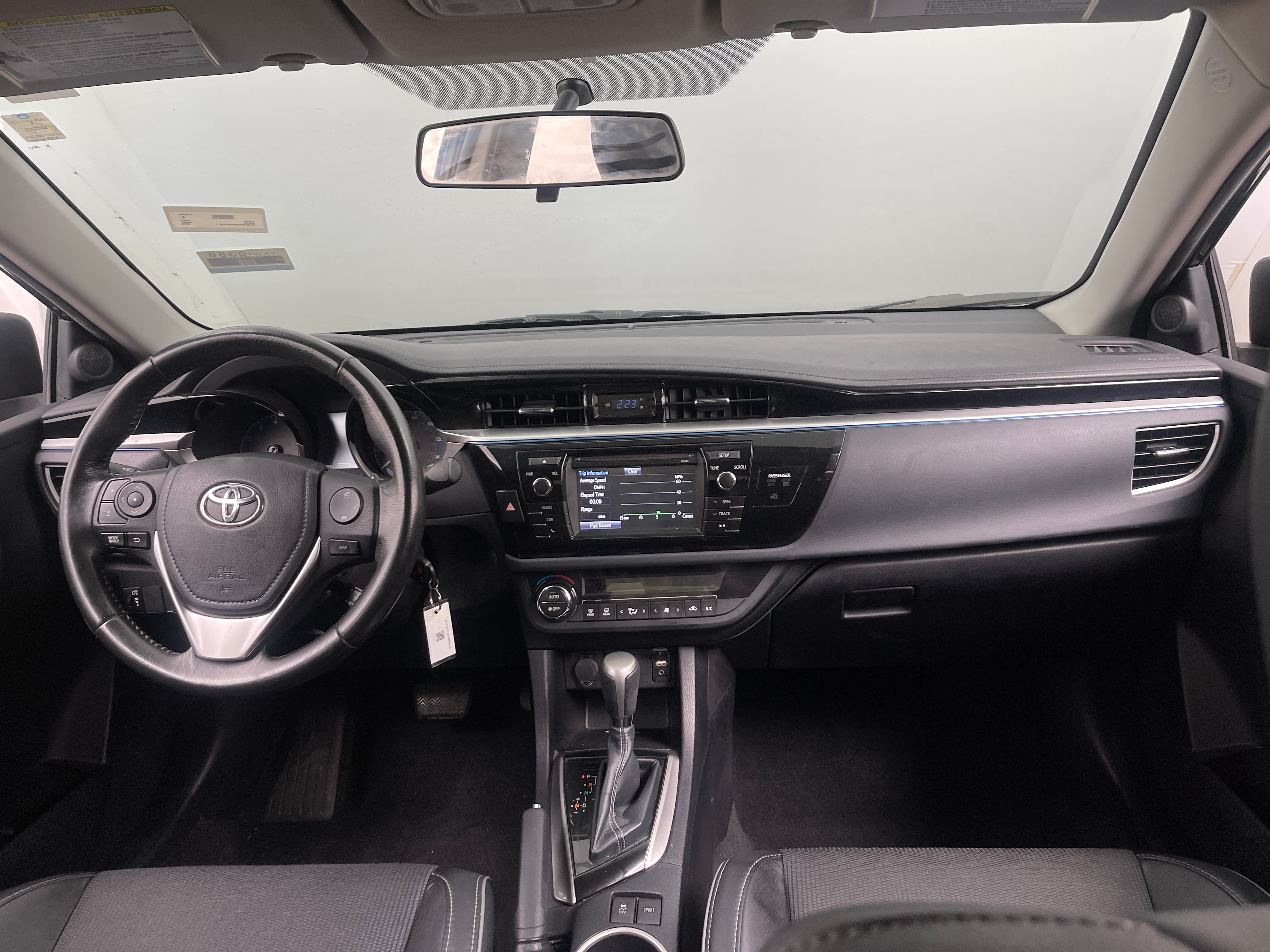 2015 Toyota Corolla S 3