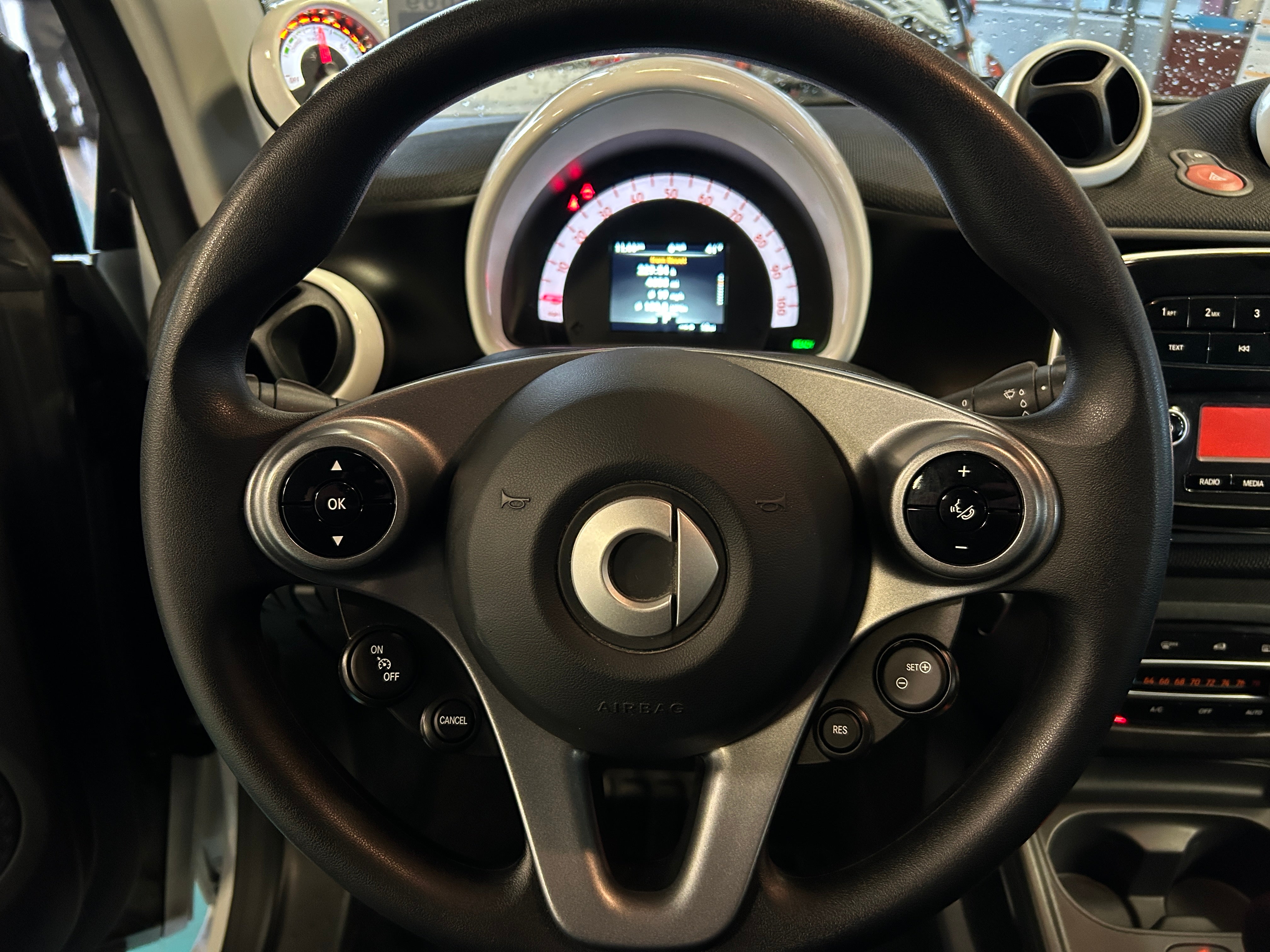 2018 smart fortwo Pure 5
