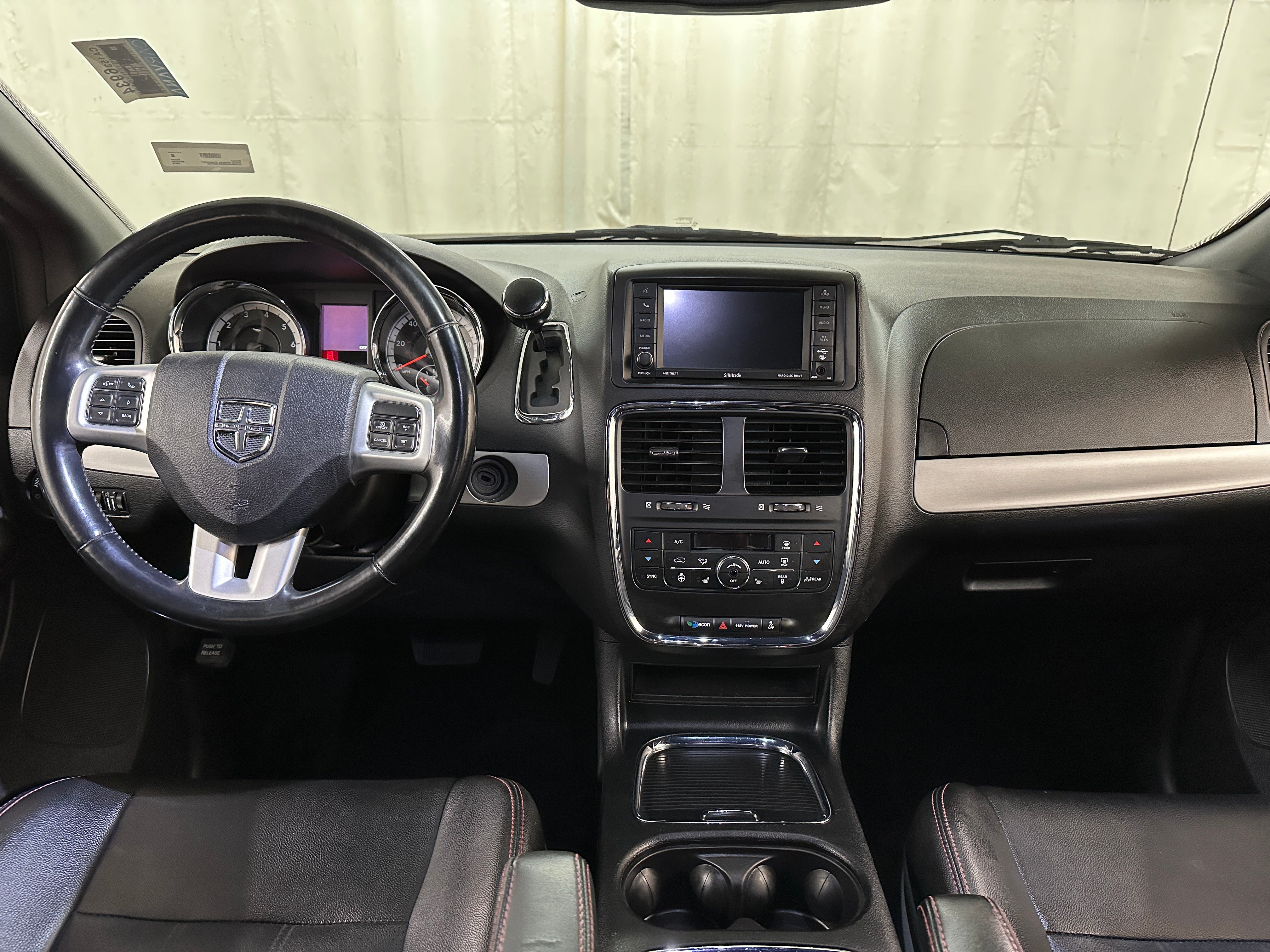 2019 Dodge Grand Caravan SE 2