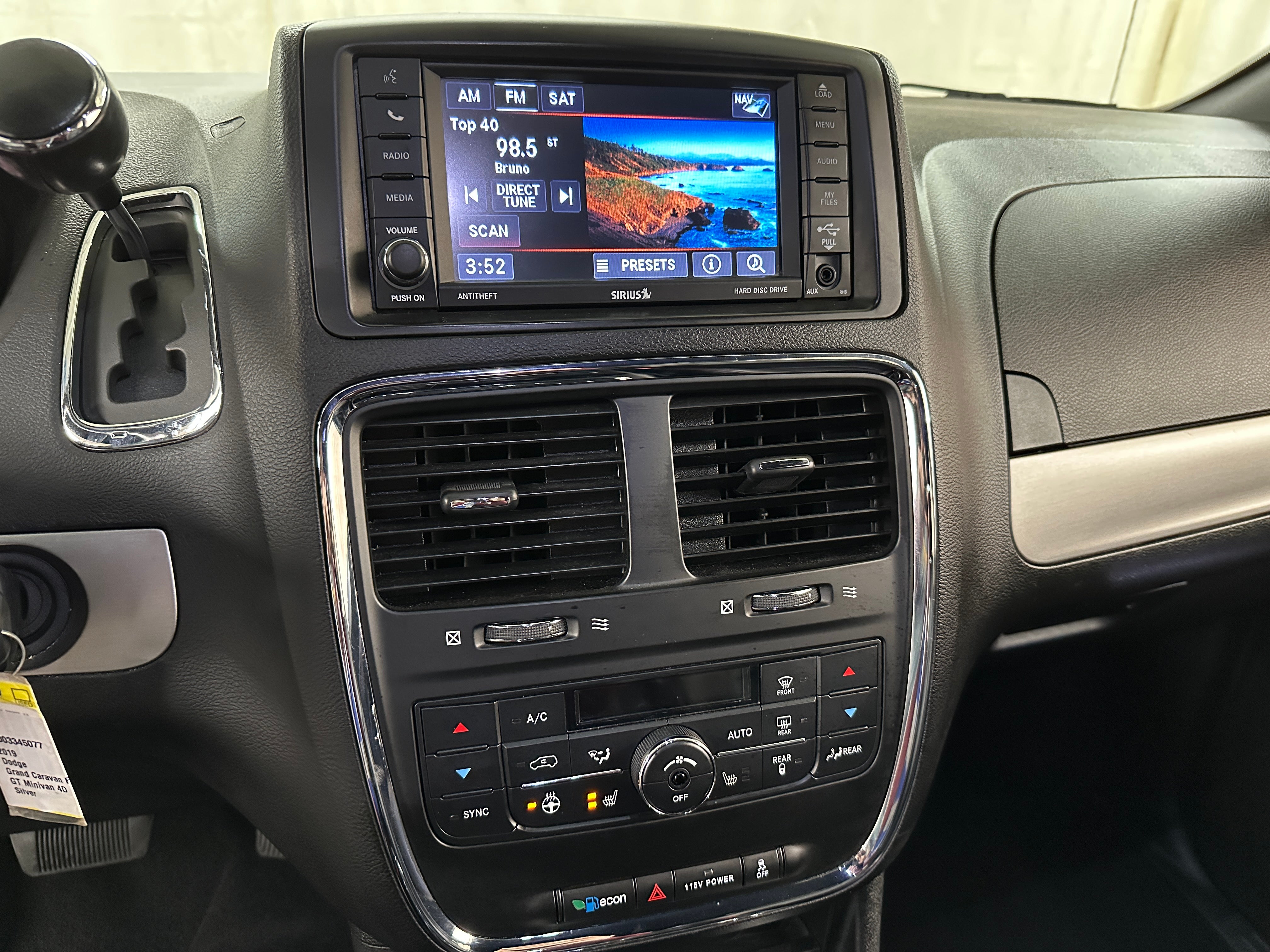 2019 Dodge Grand Caravan SE 3