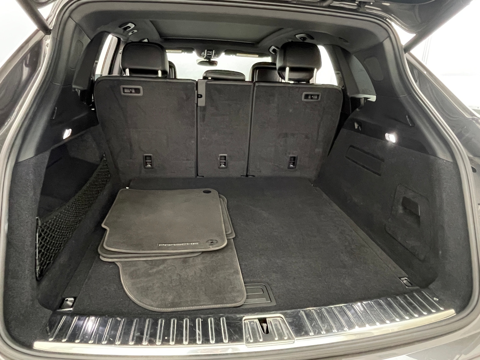 Thumbnail: 2019 Porsche Cayenne - 7