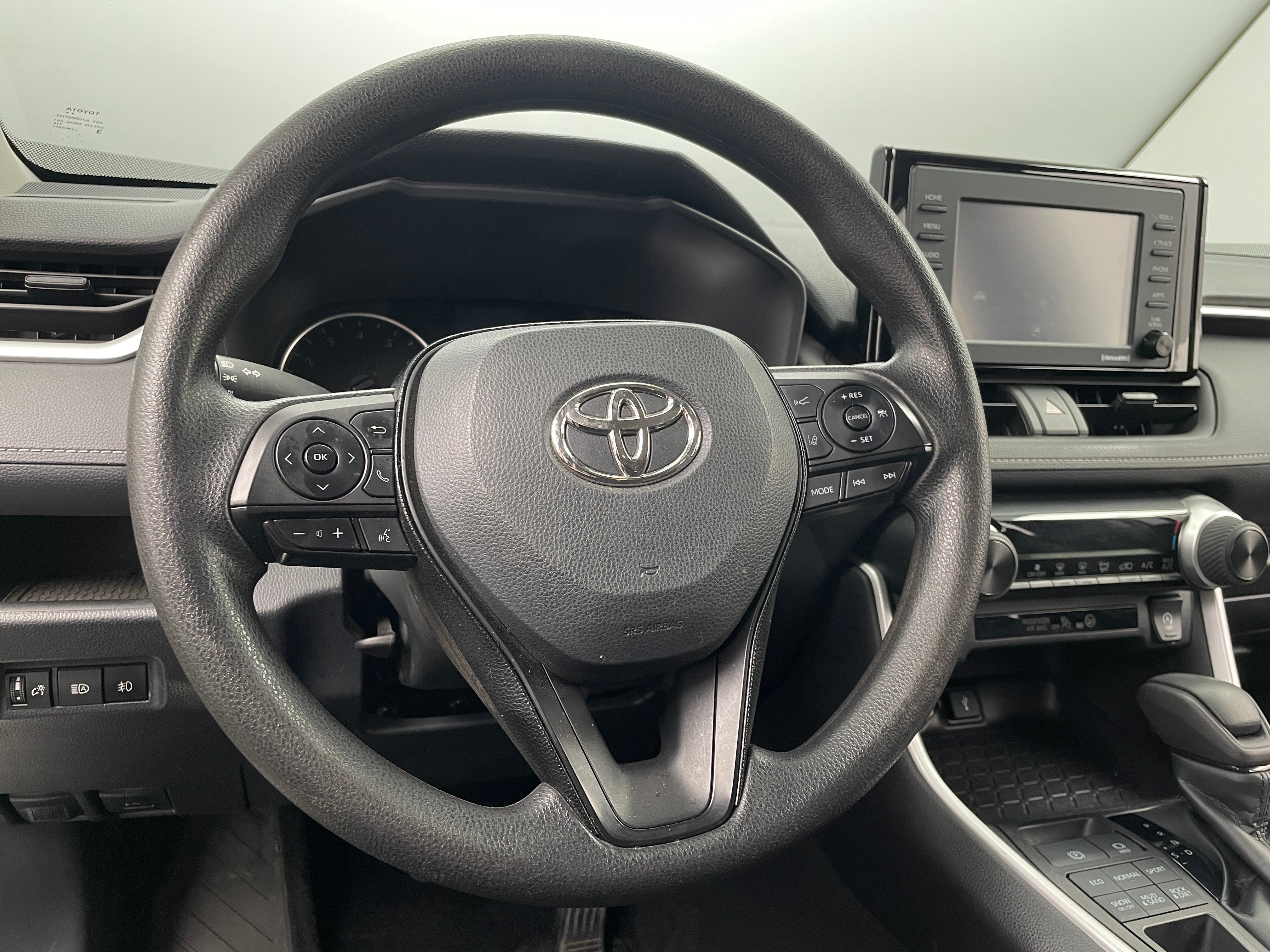 2021 Toyota RAV4 LE 5