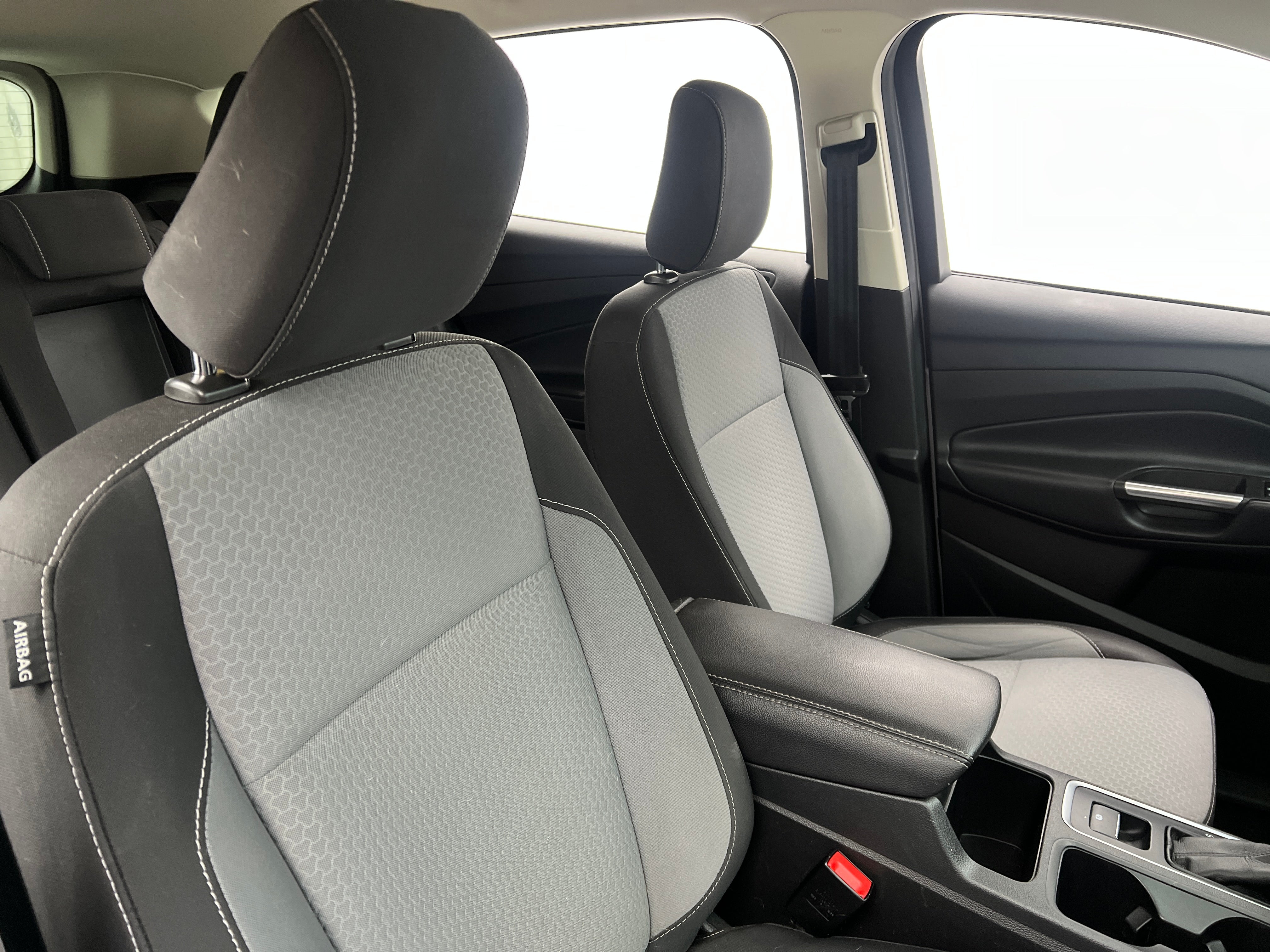 2019 Ford Escape SE 2