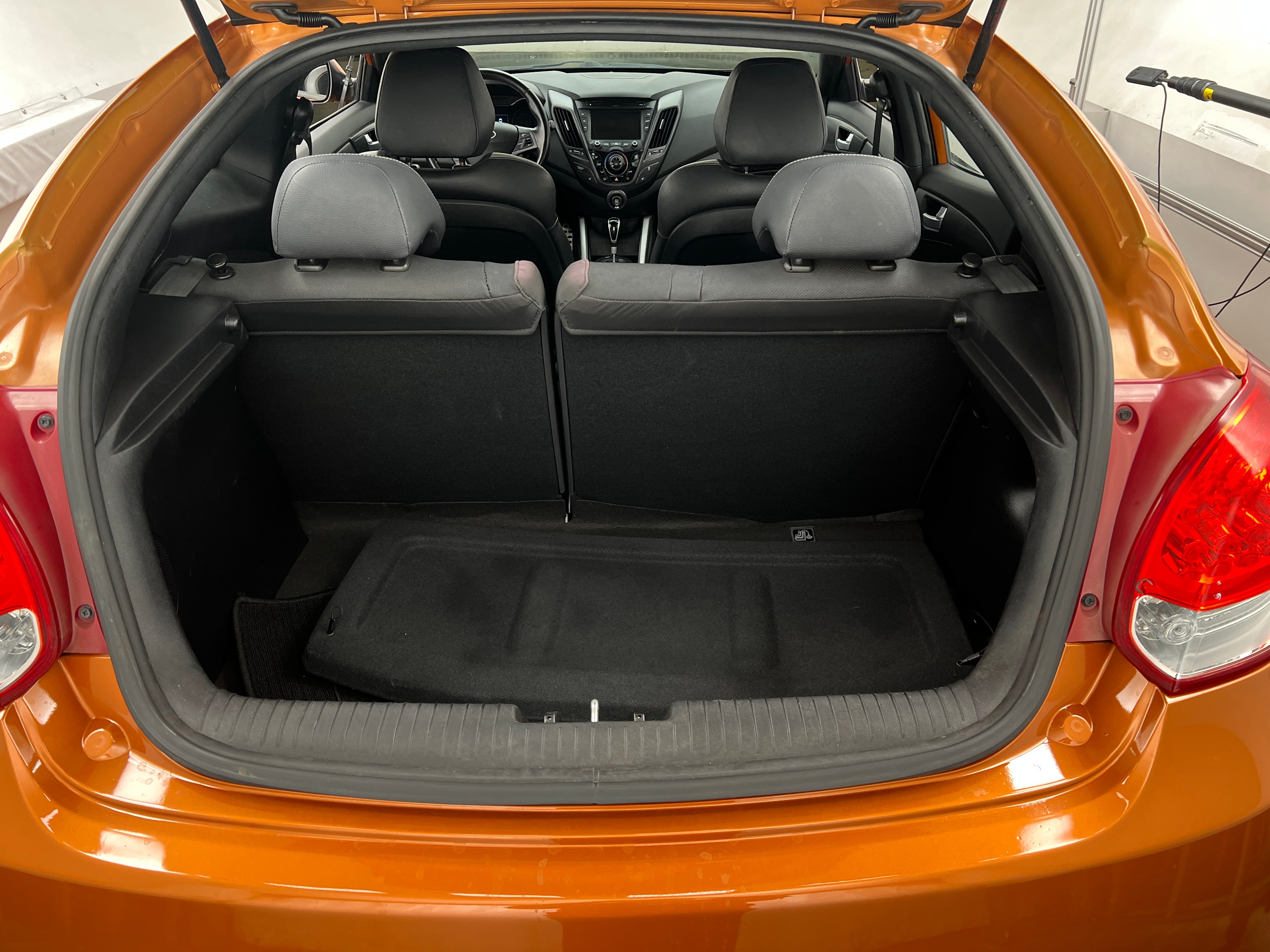 2016 Hyundai Veloster Turbo 4