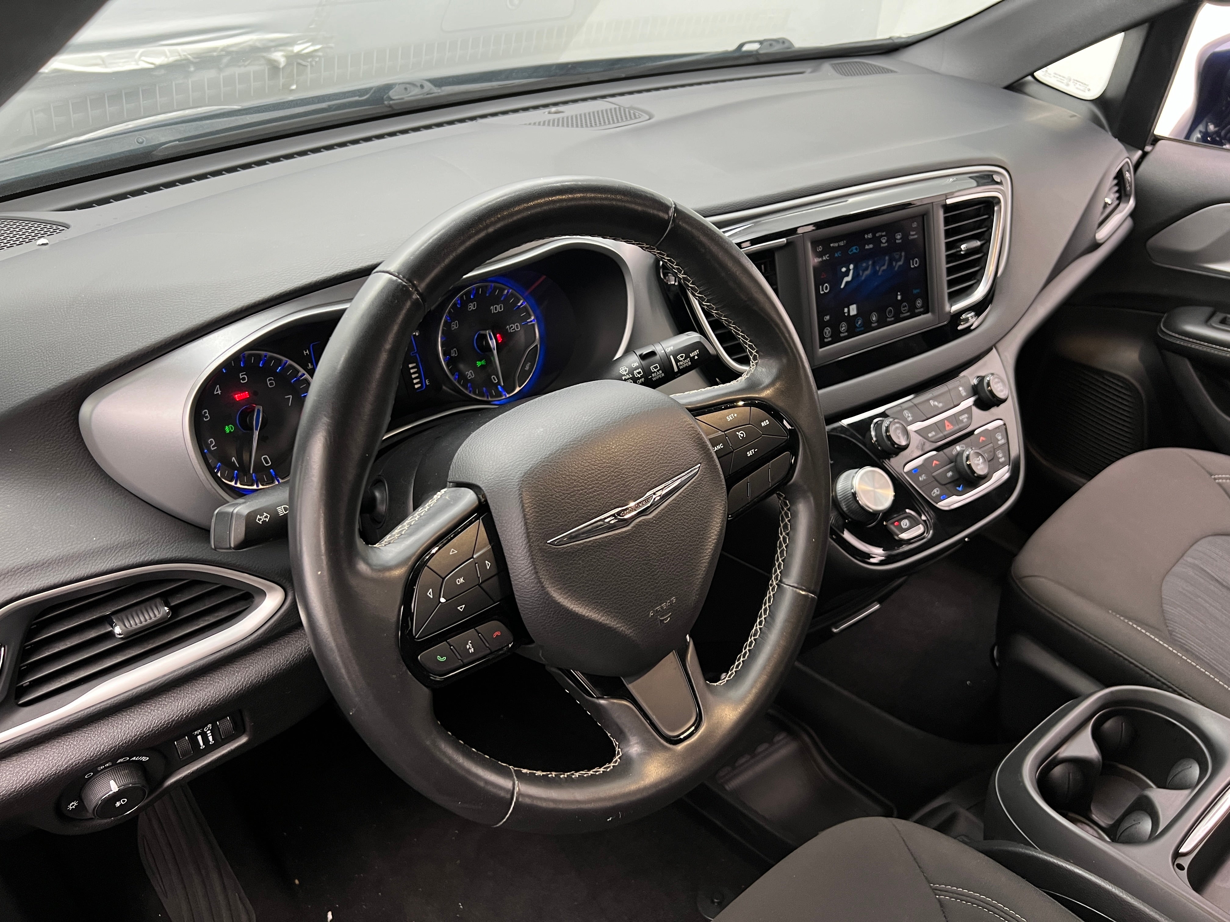 2020 Chrysler Pacifica Touring 5