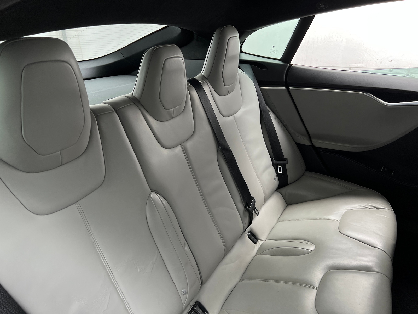 Thumbnail: 2016 Tesla Model S - 5