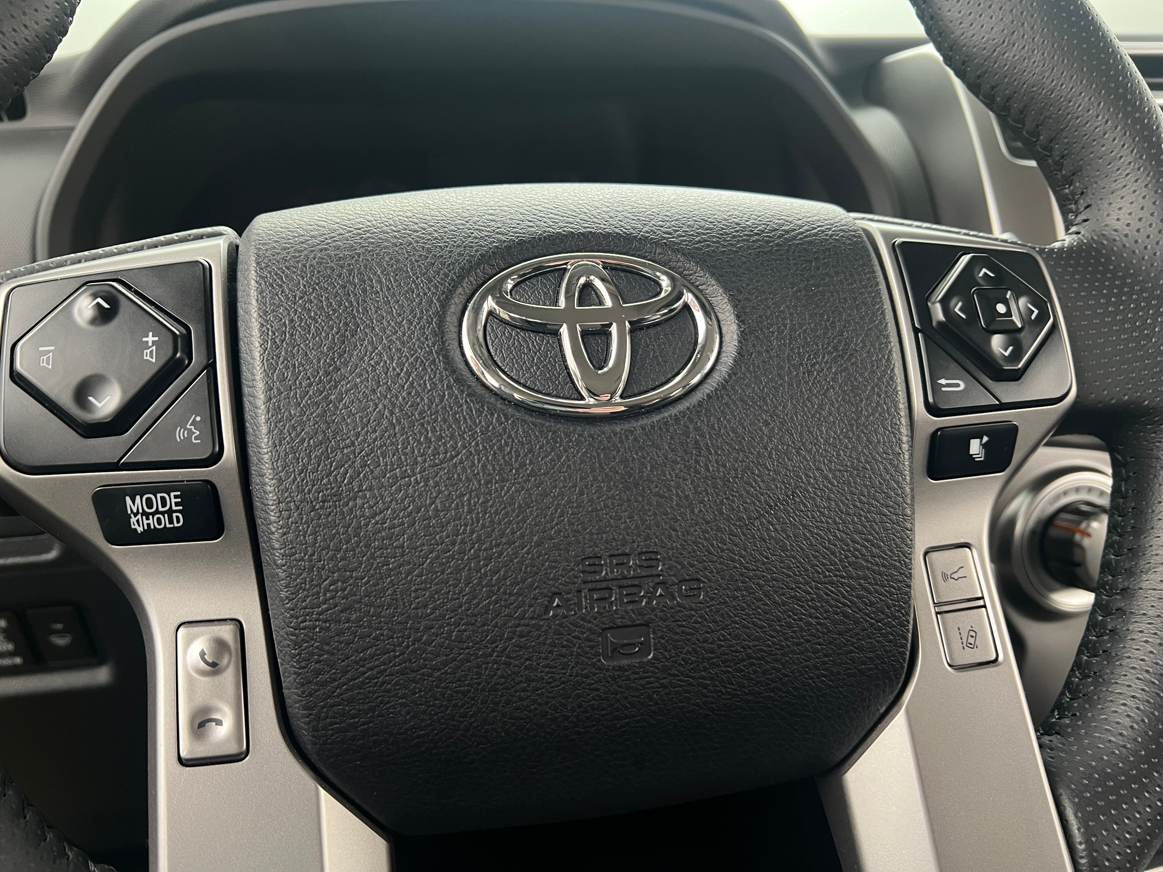 2024 Toyota 4Runner SR5 5