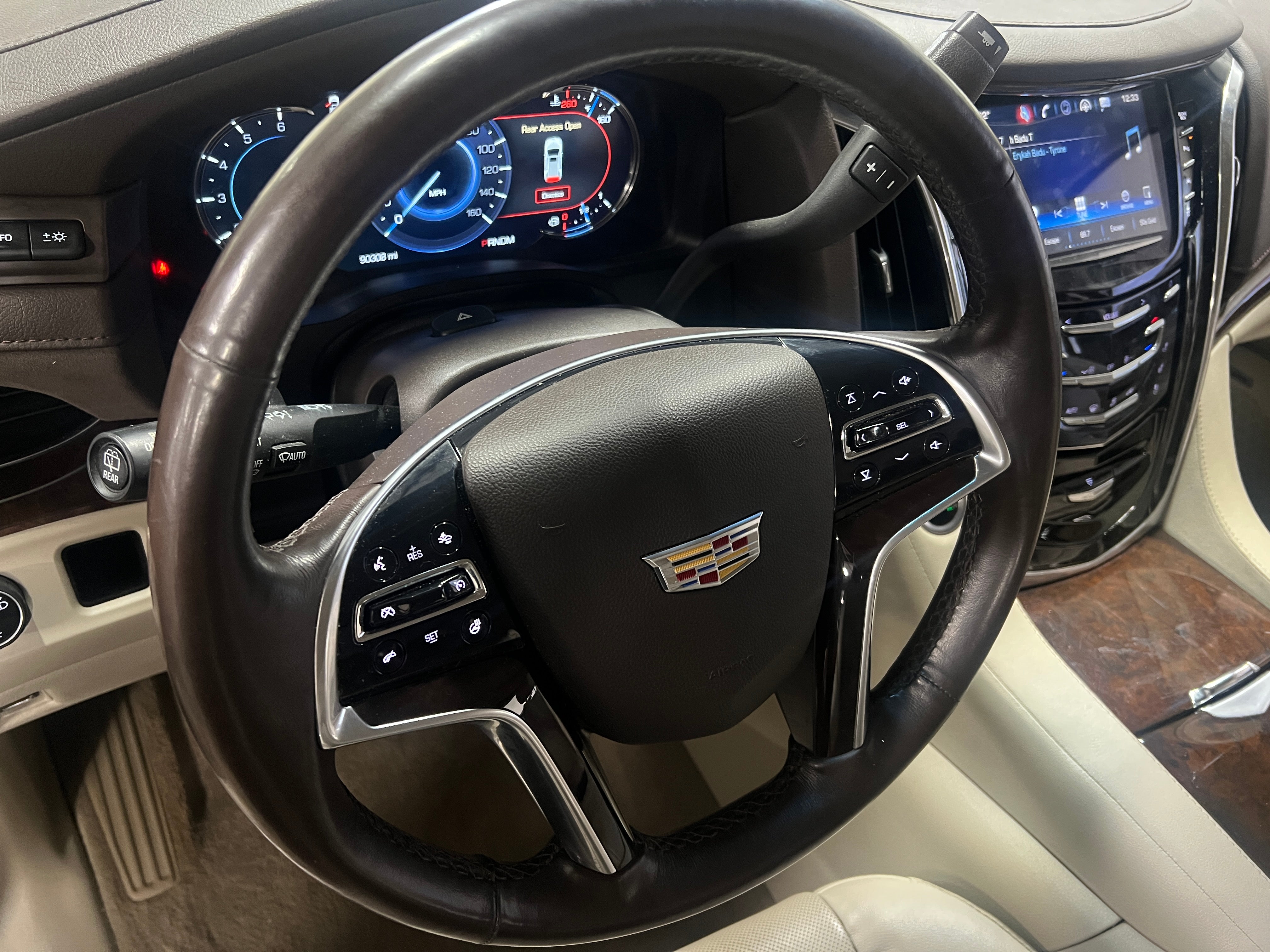 2016 Cadillac Escalade Premium 4